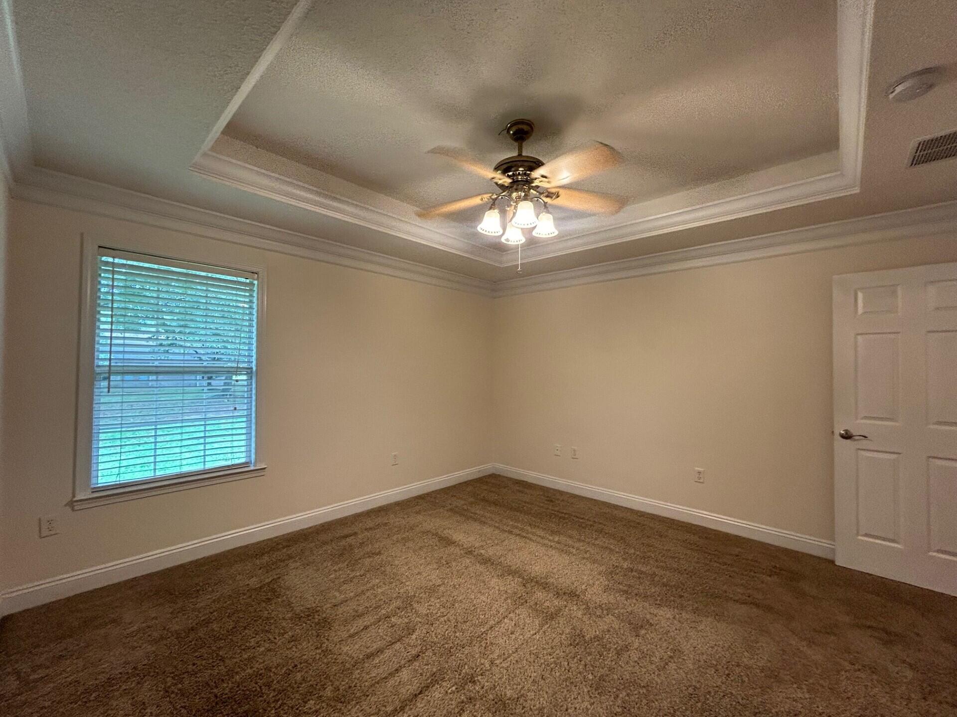 SPRING HOLLOW ESTATES - Residential Lease