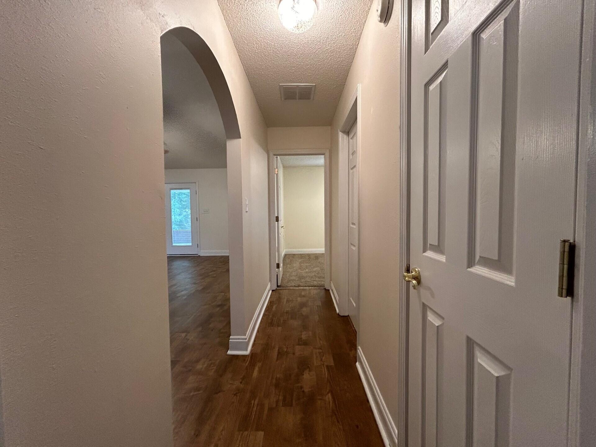 SPRING HOLLOW ESTATES - Residential Lease