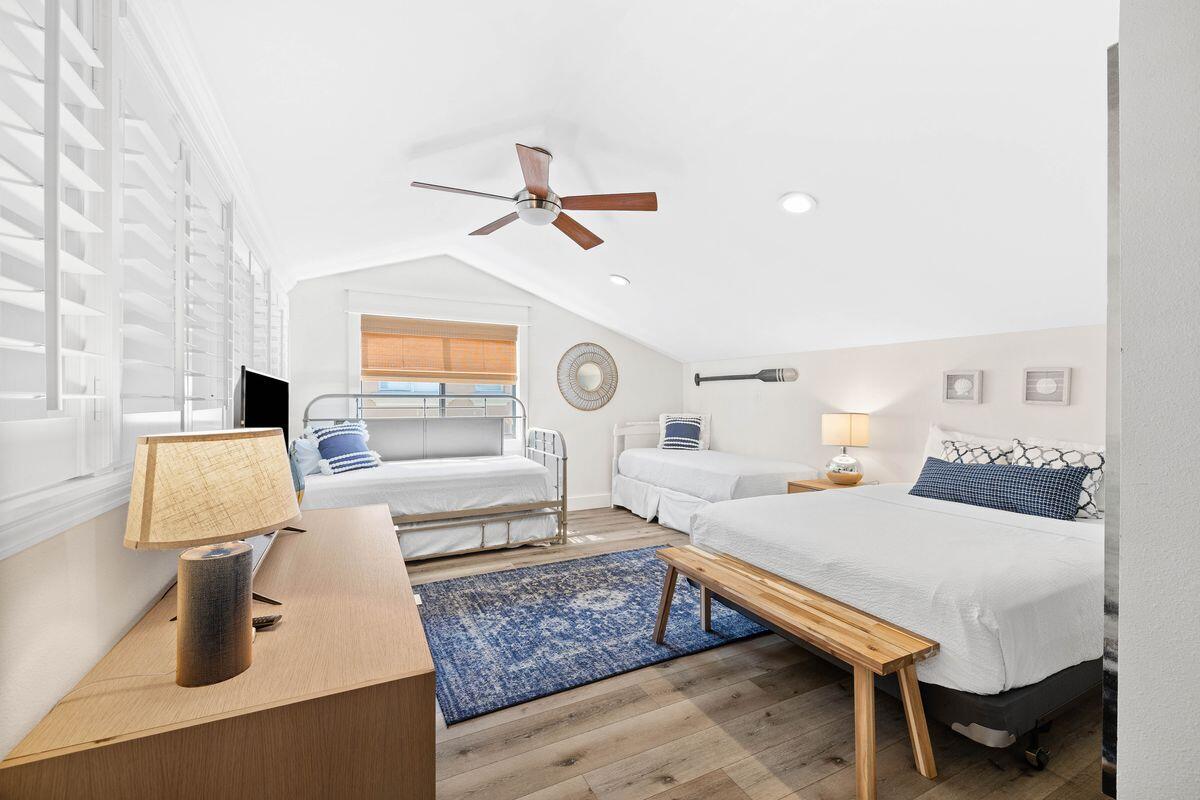 CAPISTRANO CONDO - Residential