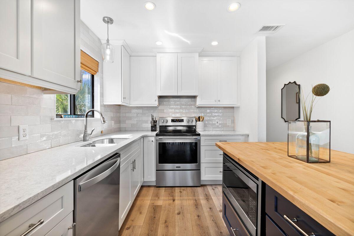 CAPISTRANO CONDO - Residential