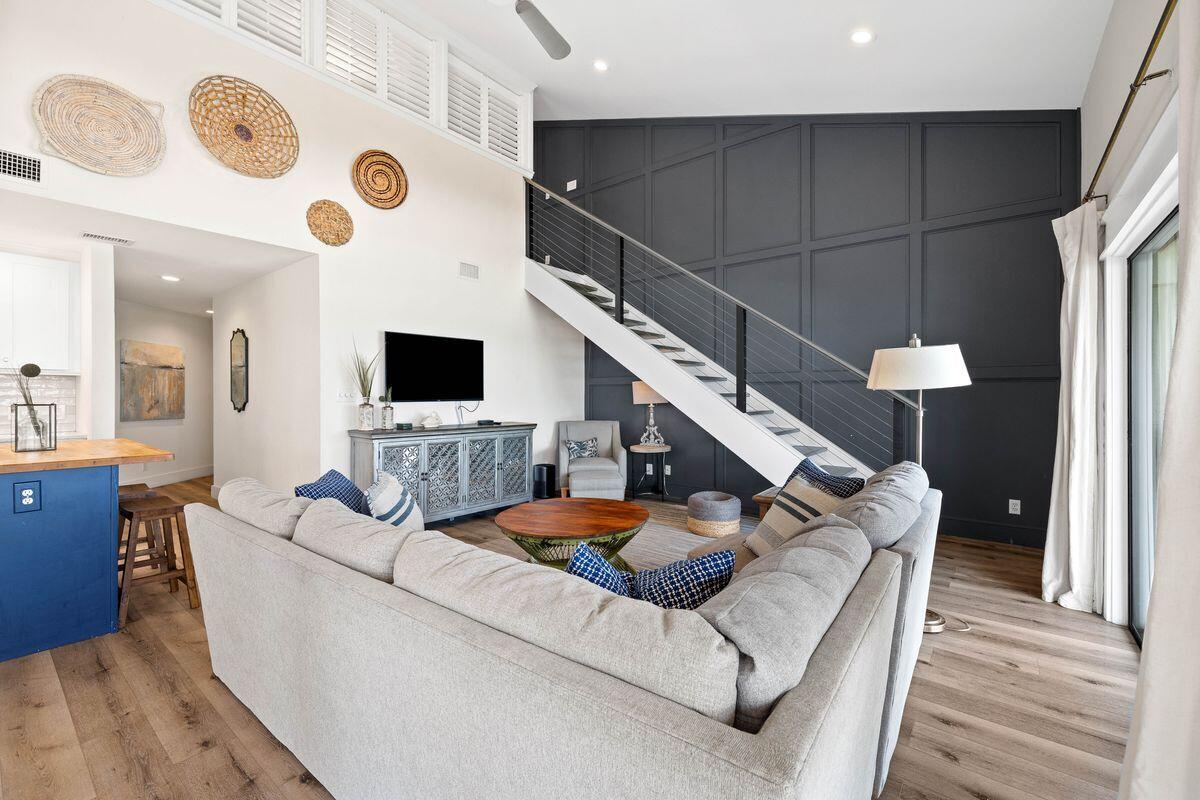 CAPISTRANO CONDO - Residential