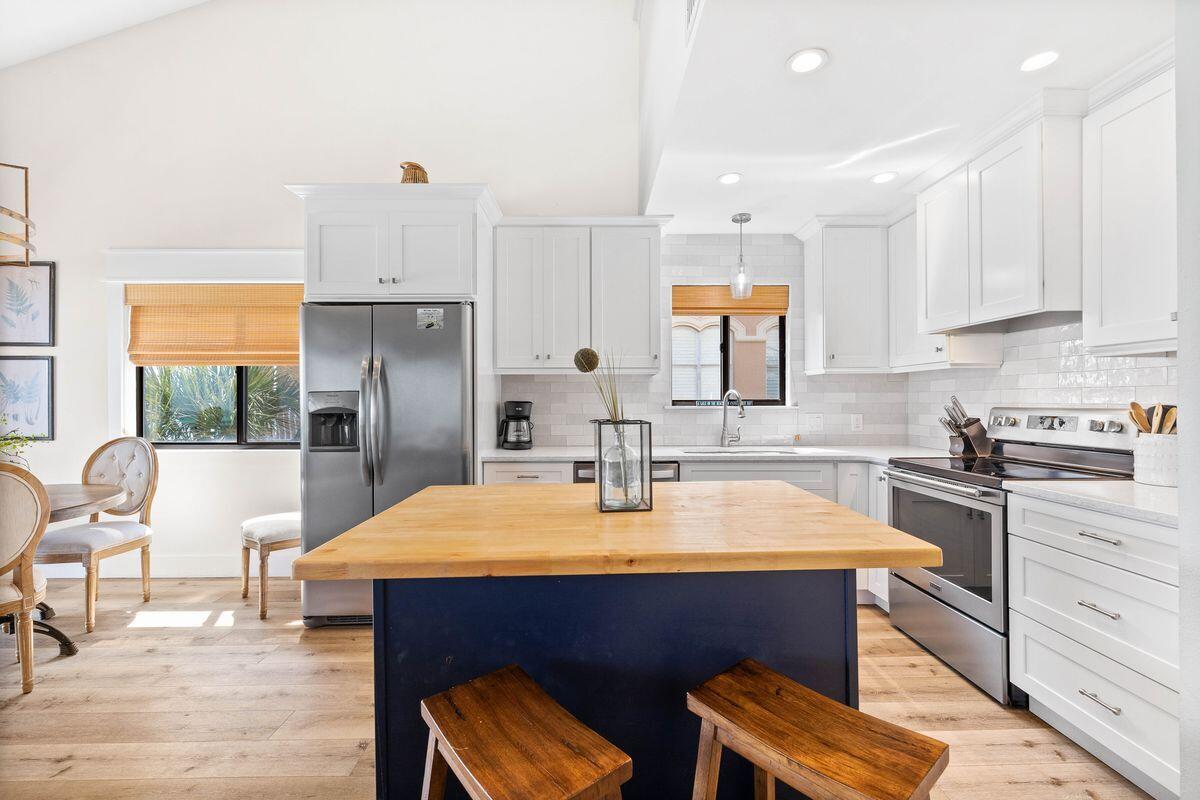 CAPISTRANO CONDO - Residential