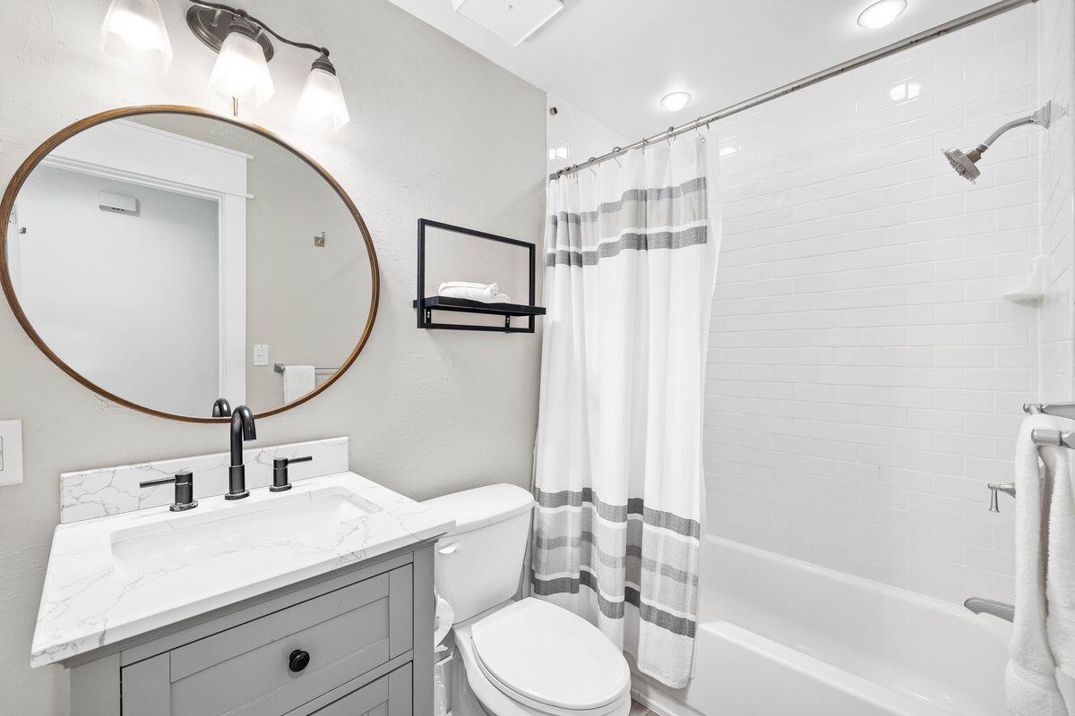 CAPISTRANO CONDO - Residential