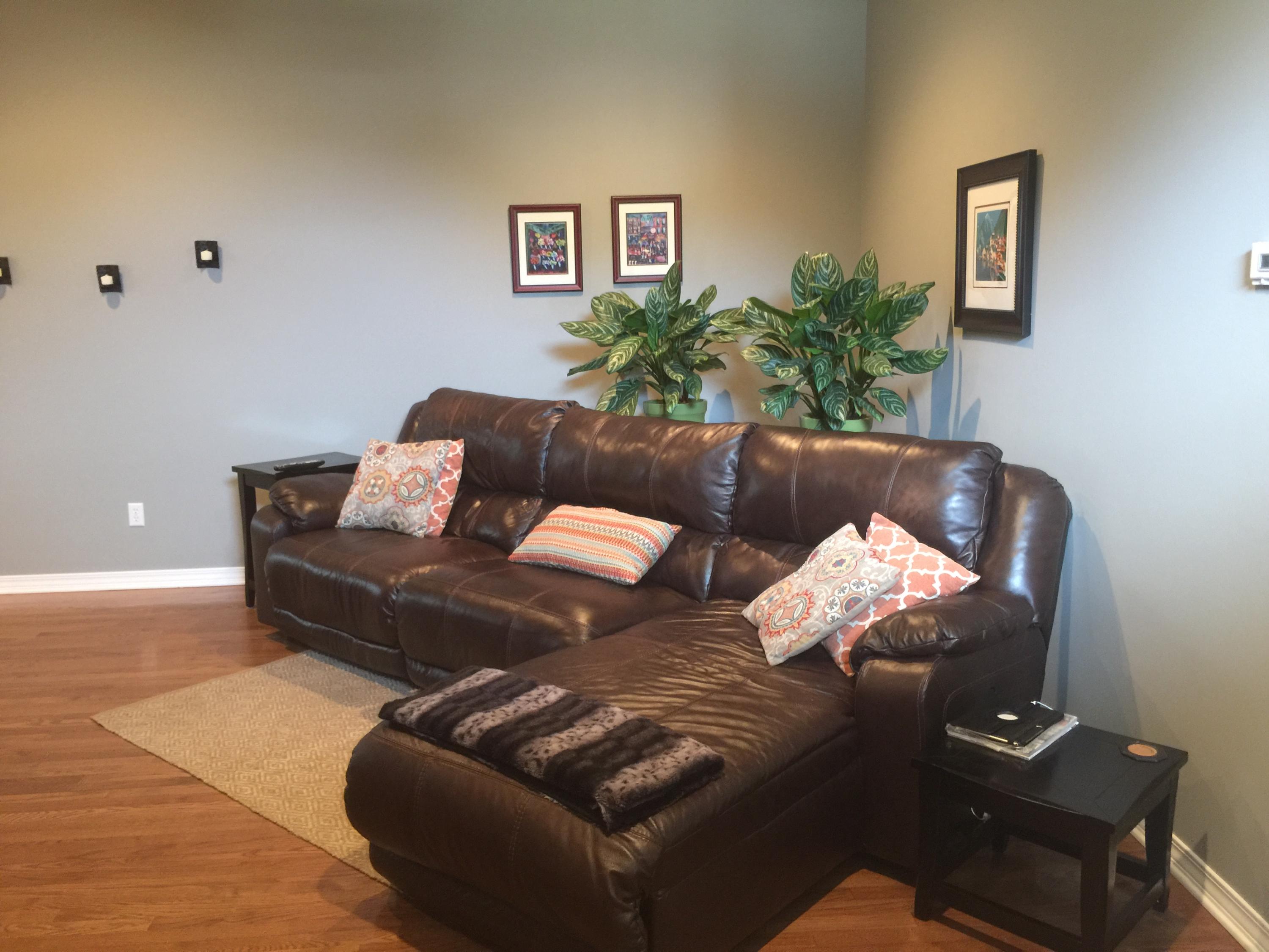 NORTHRIDGE - Residential Lease