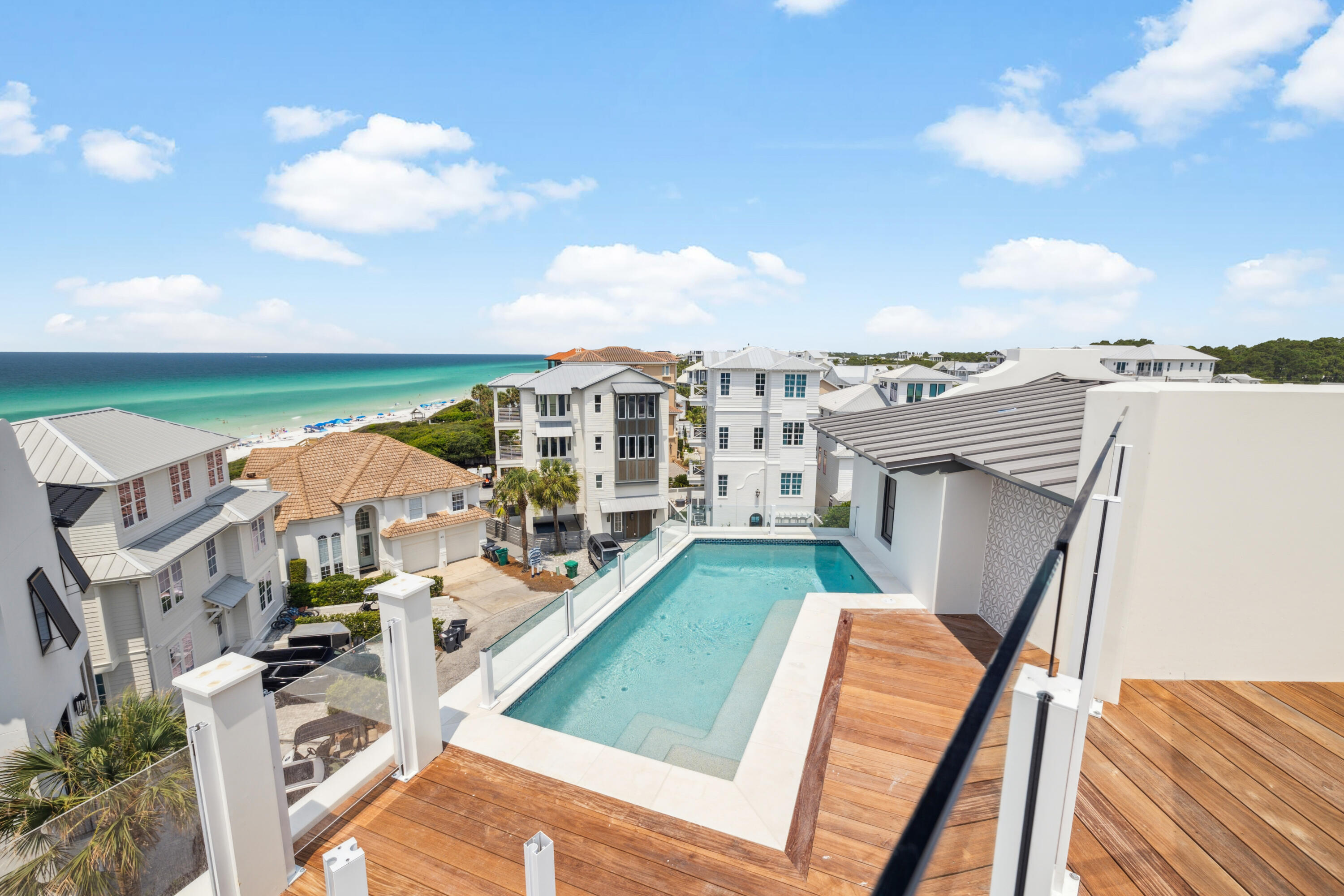 Seawalk Circle - Residential