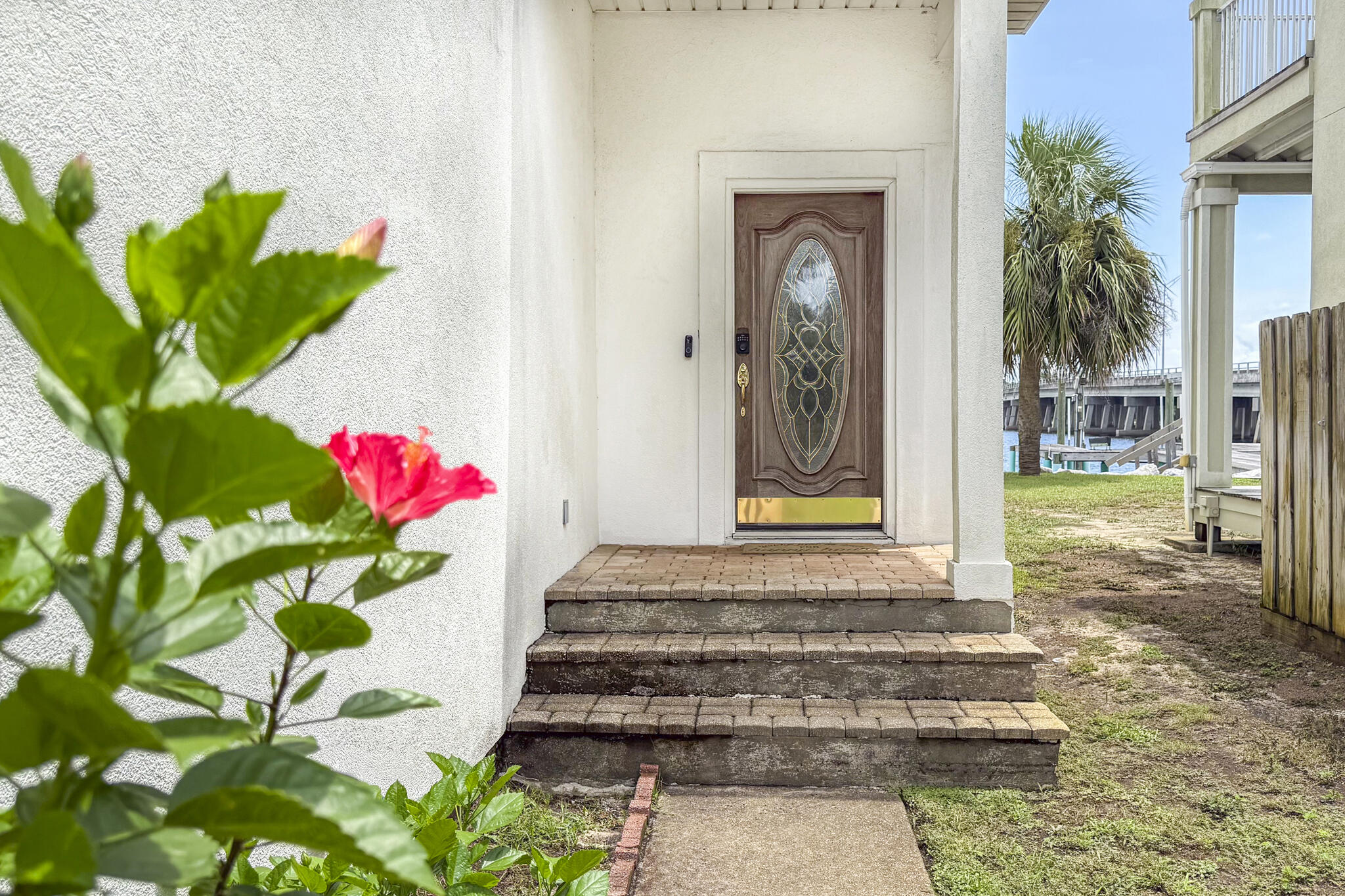 LIGHTHOUSE POINTE - Residential