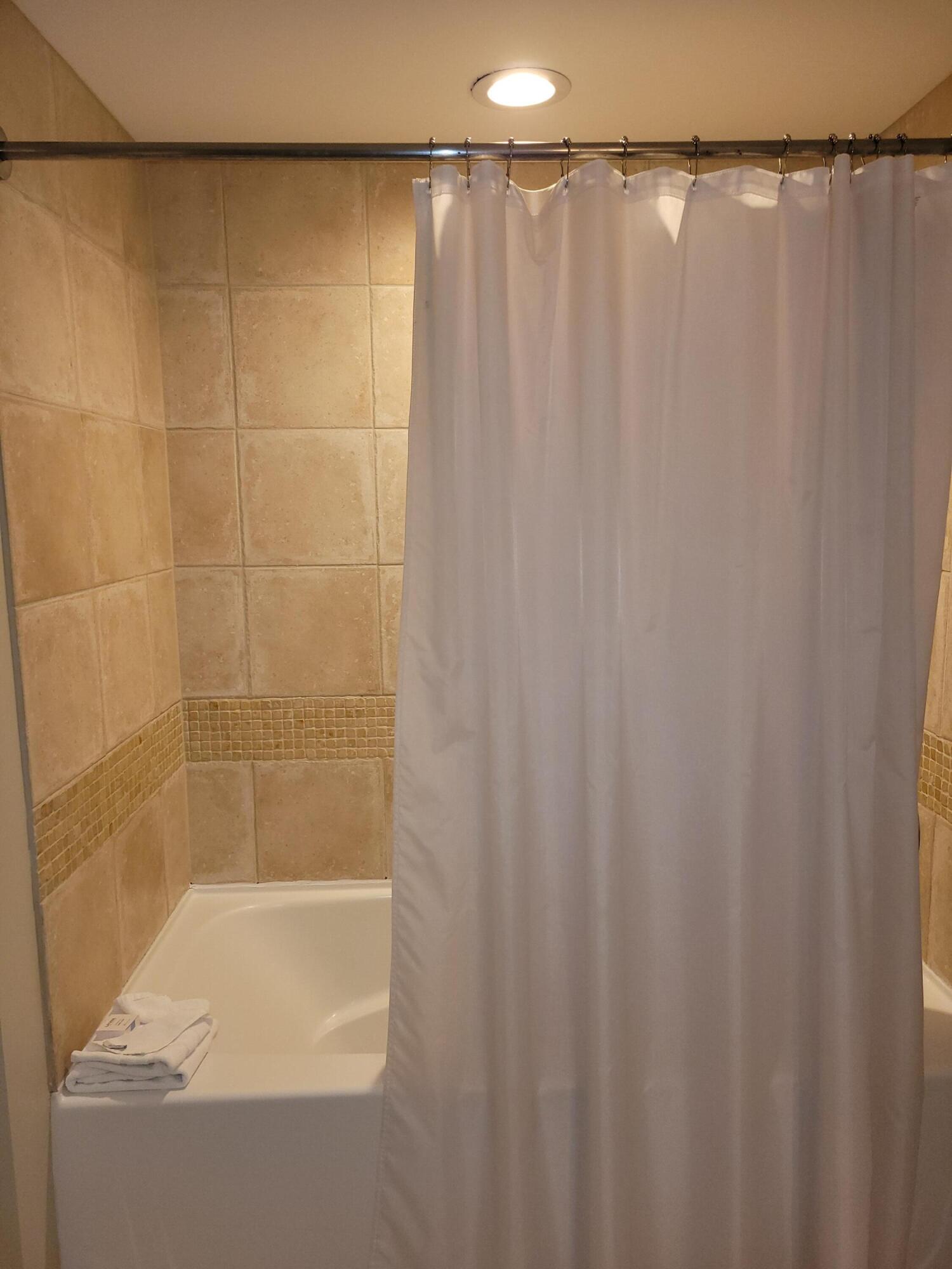 GRAND SANDESTIN THE - Residential Lease