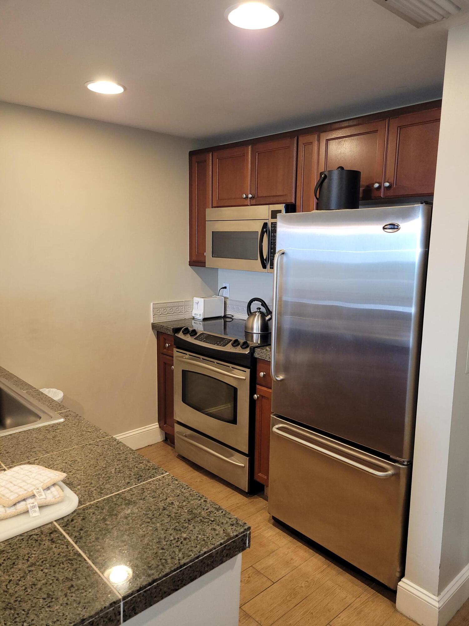 GRAND SANDESTIN THE - Residential Lease