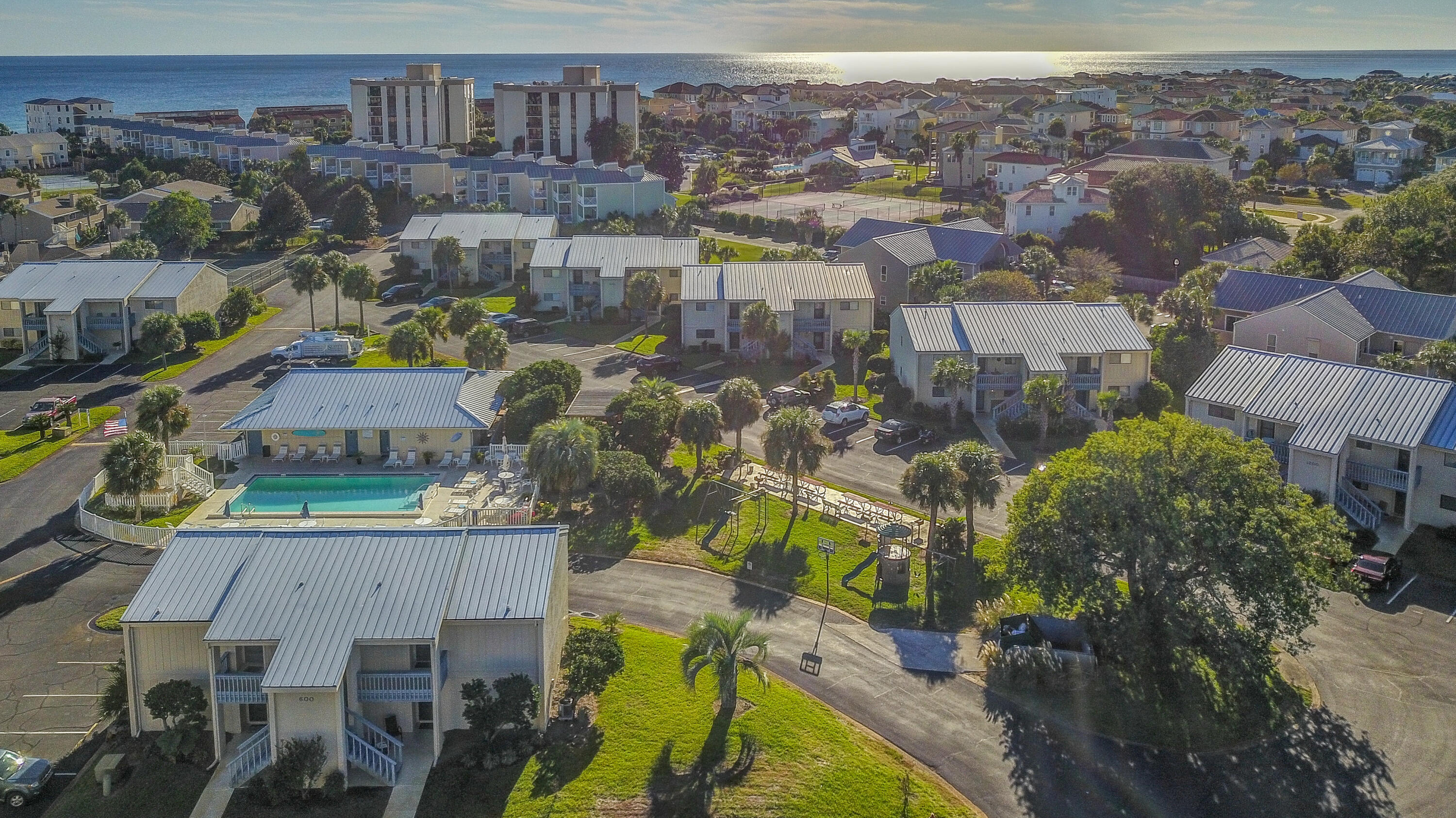 CHATEAU LA MER CONDO 2 - Residential