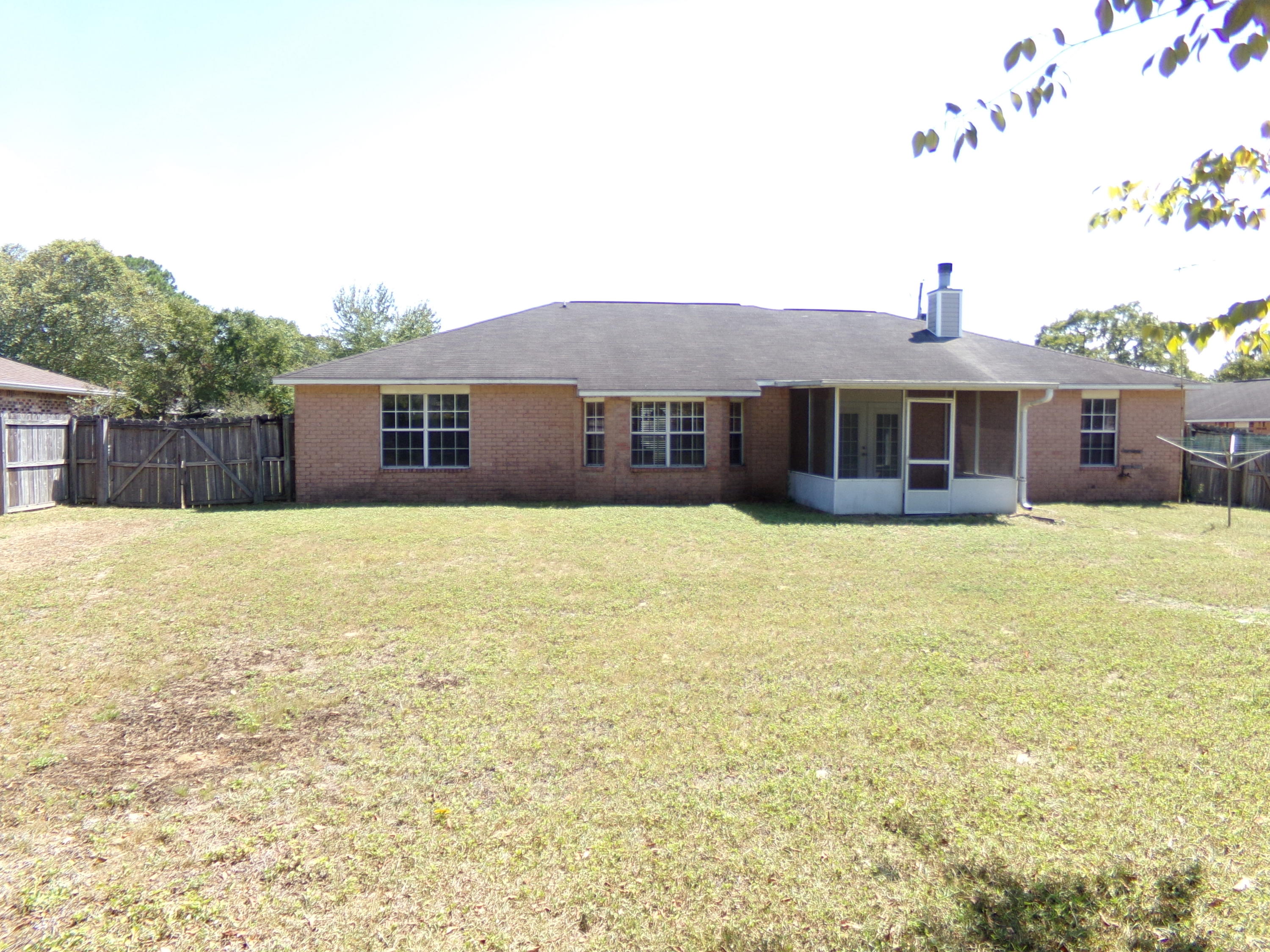 WESTVIEW ESTATES - Residential Lease
