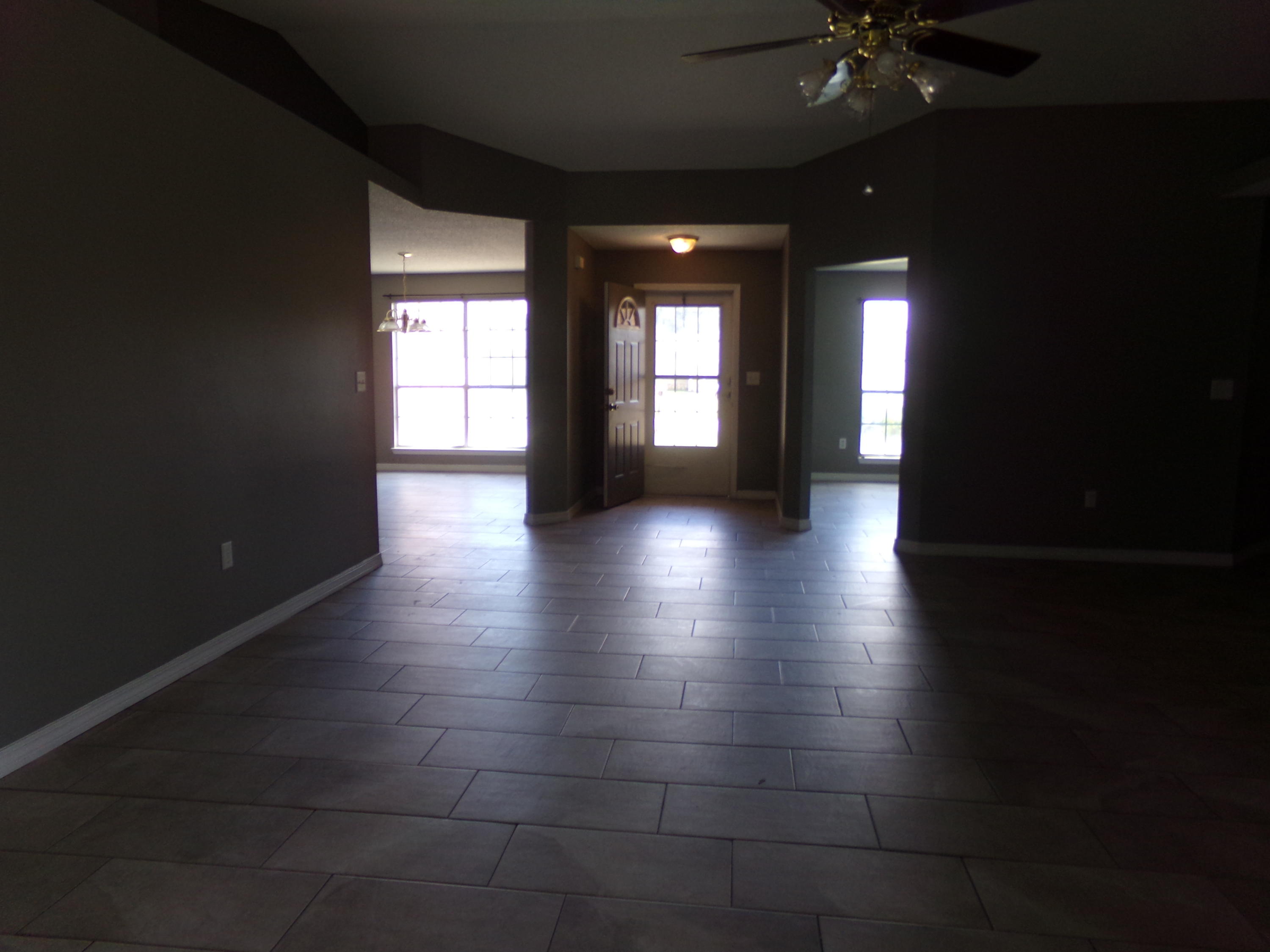 WESTVIEW ESTATES - Residential Lease
