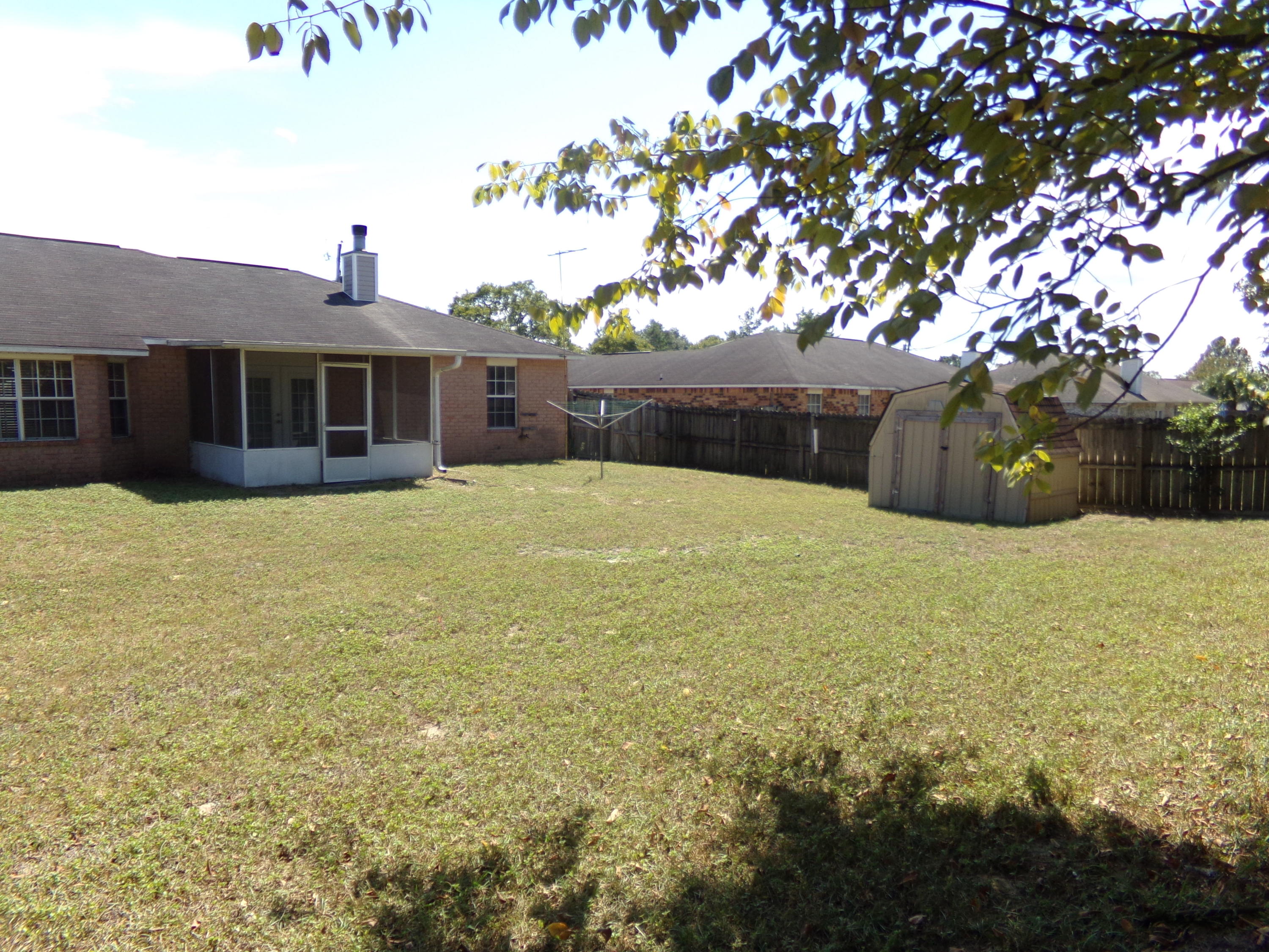 WESTVIEW ESTATES - Residential Lease