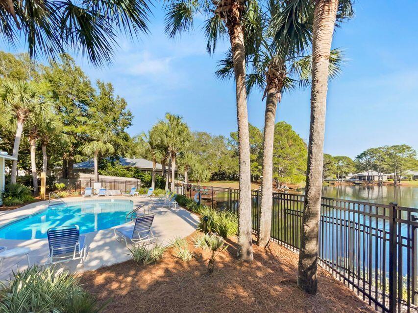 CRYSTAL LAKE II AT SANDESTIN - Residential