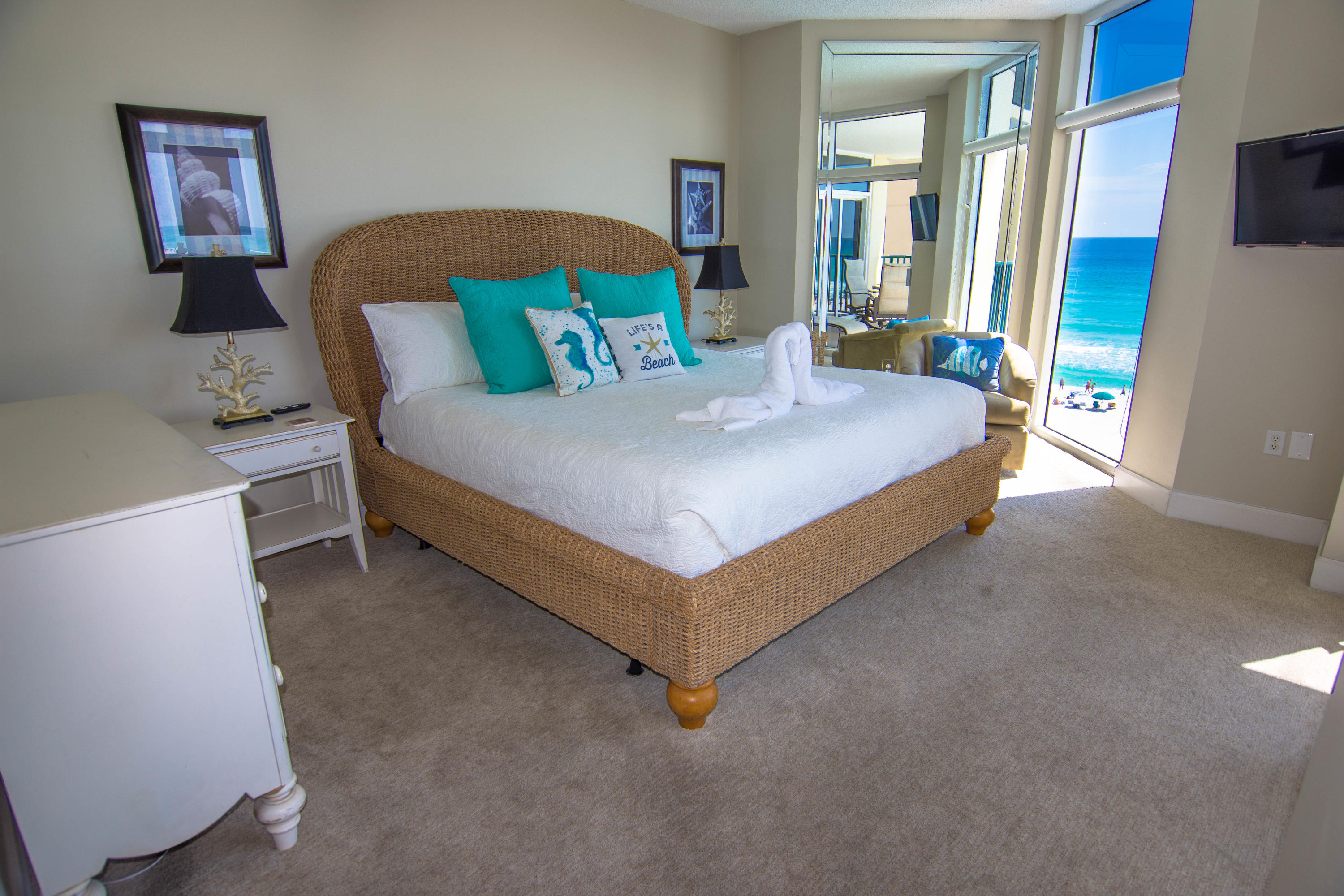 JADE EAST TOWERS CONDO - Residential
