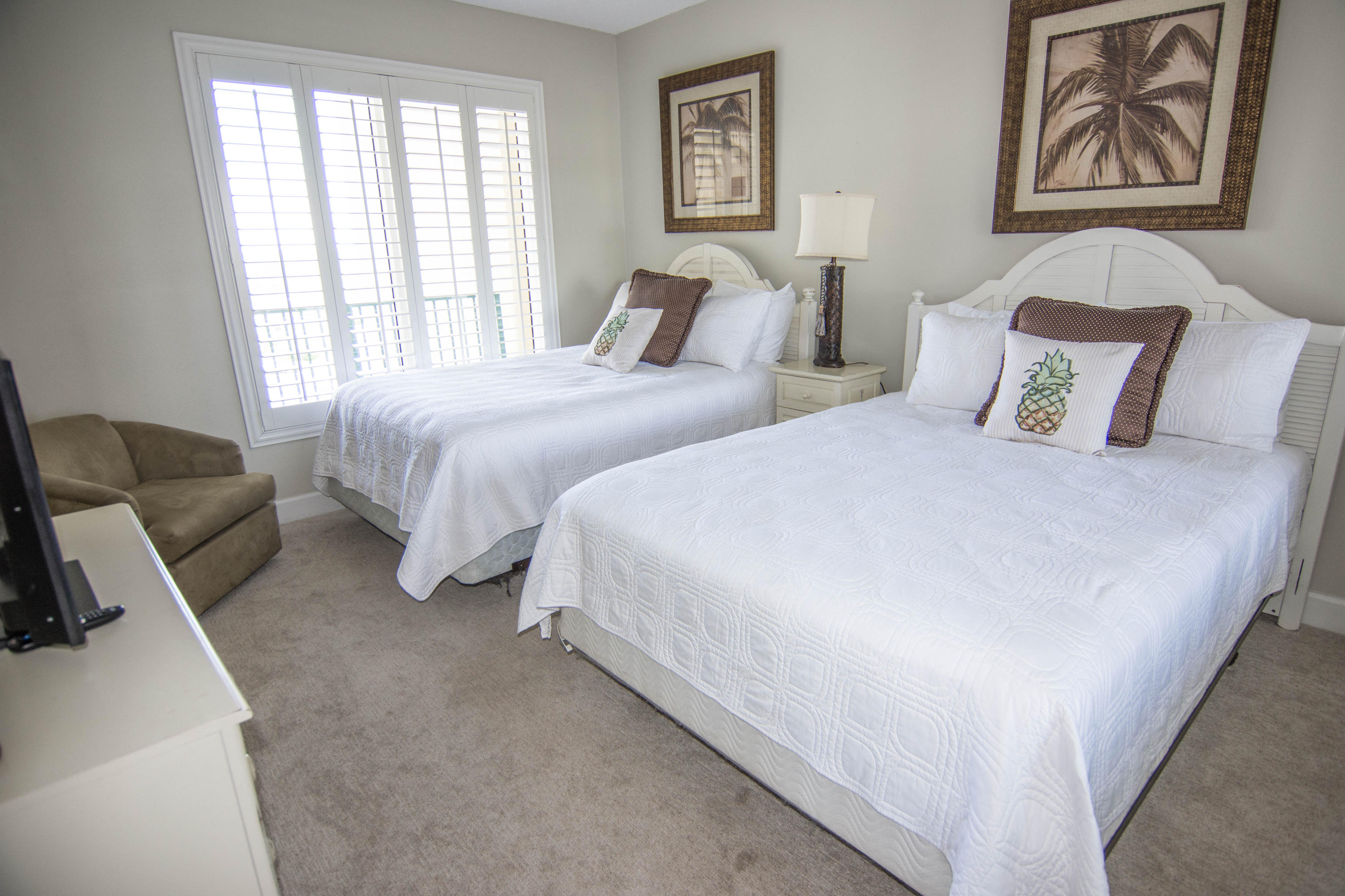 JADE EAST TOWERS CONDO - Residential