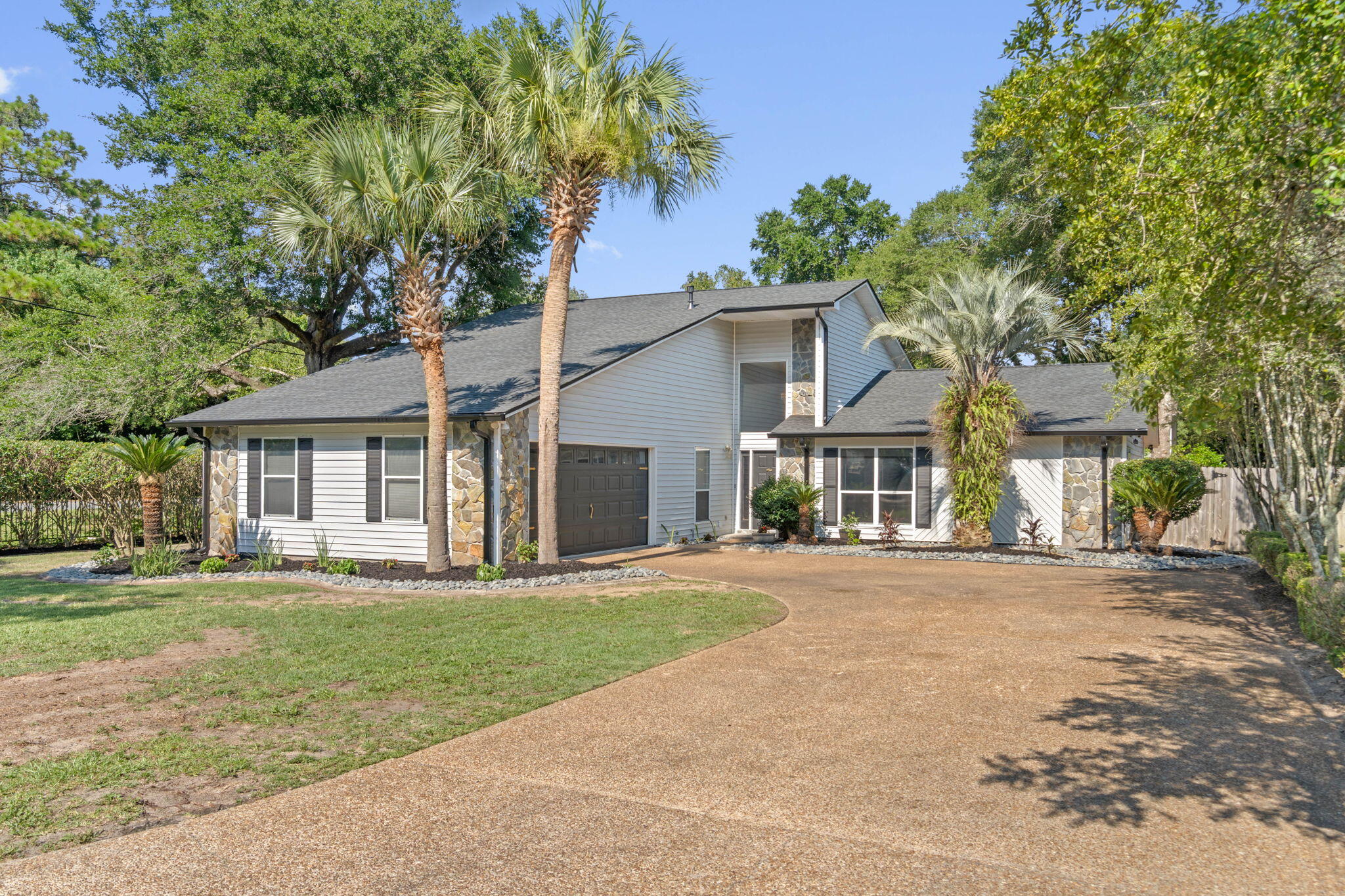 HANDS COVE - Residential Lease