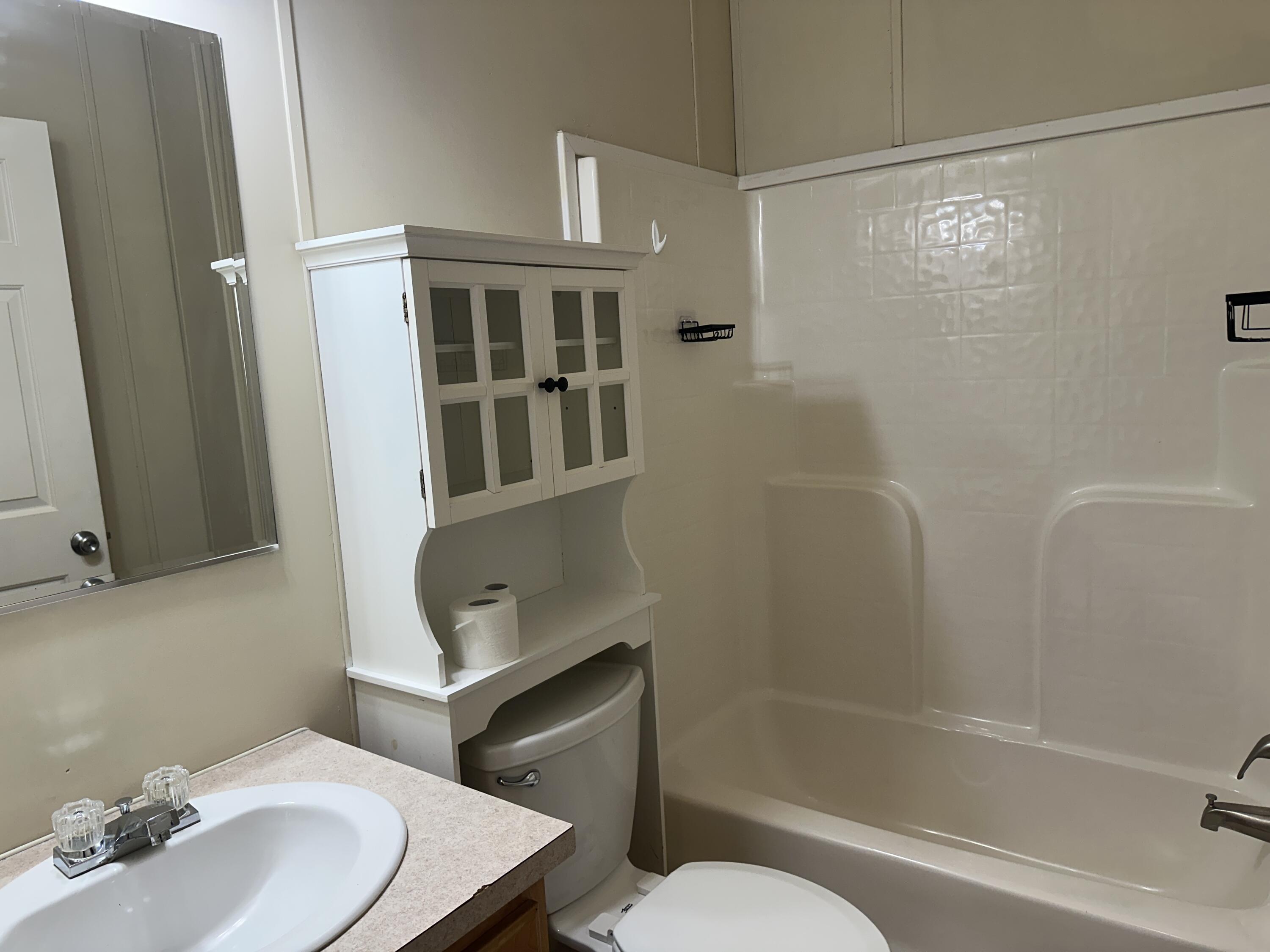 Cross Street S/D - Residential Lease