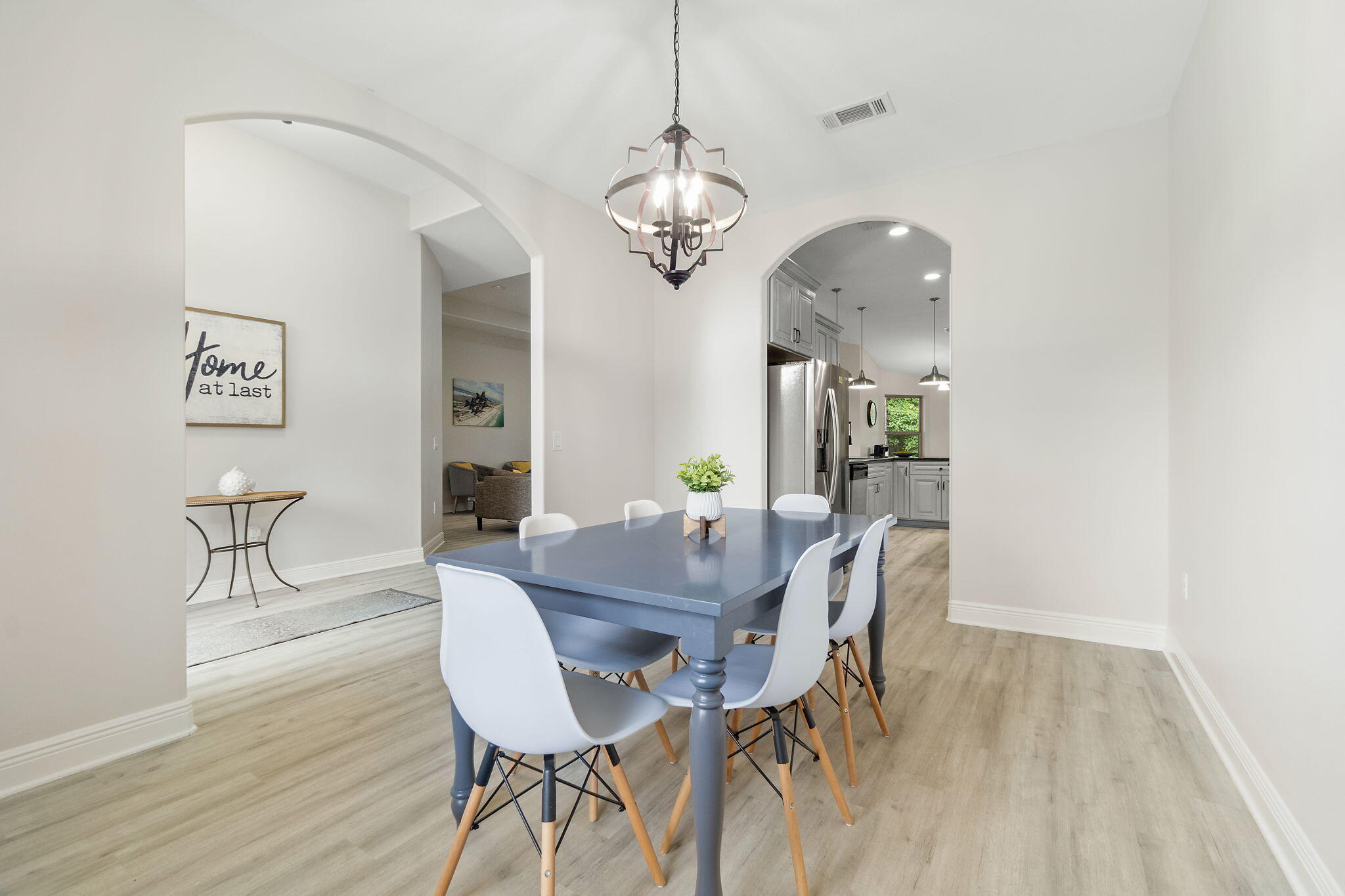 HOLLEY BY THE SEA - Residential