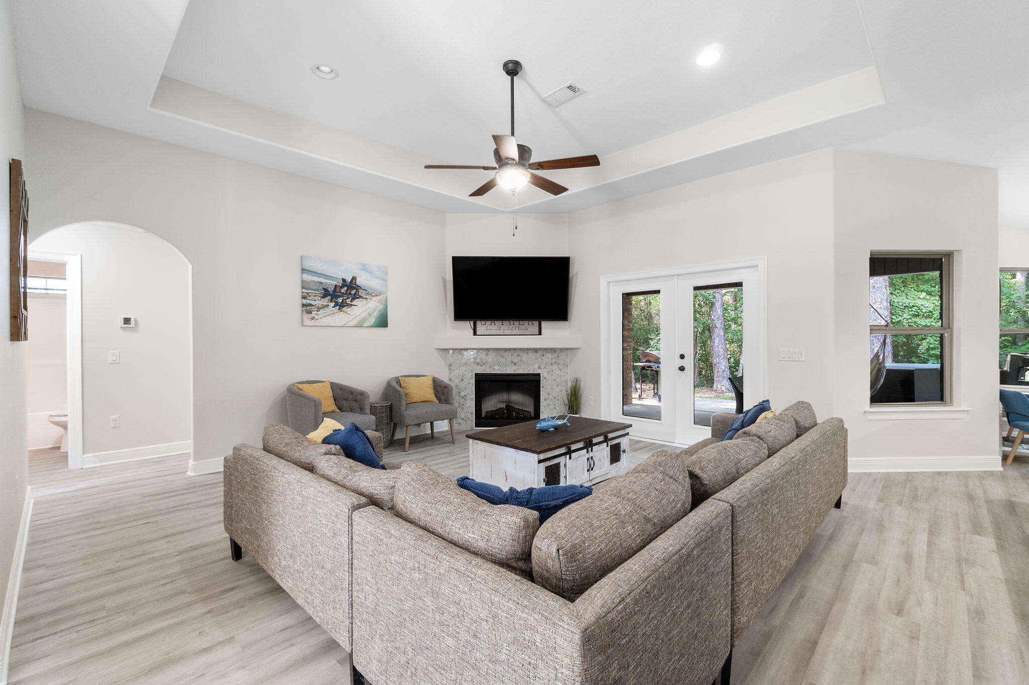 HOLLEY BY THE SEA - Residential