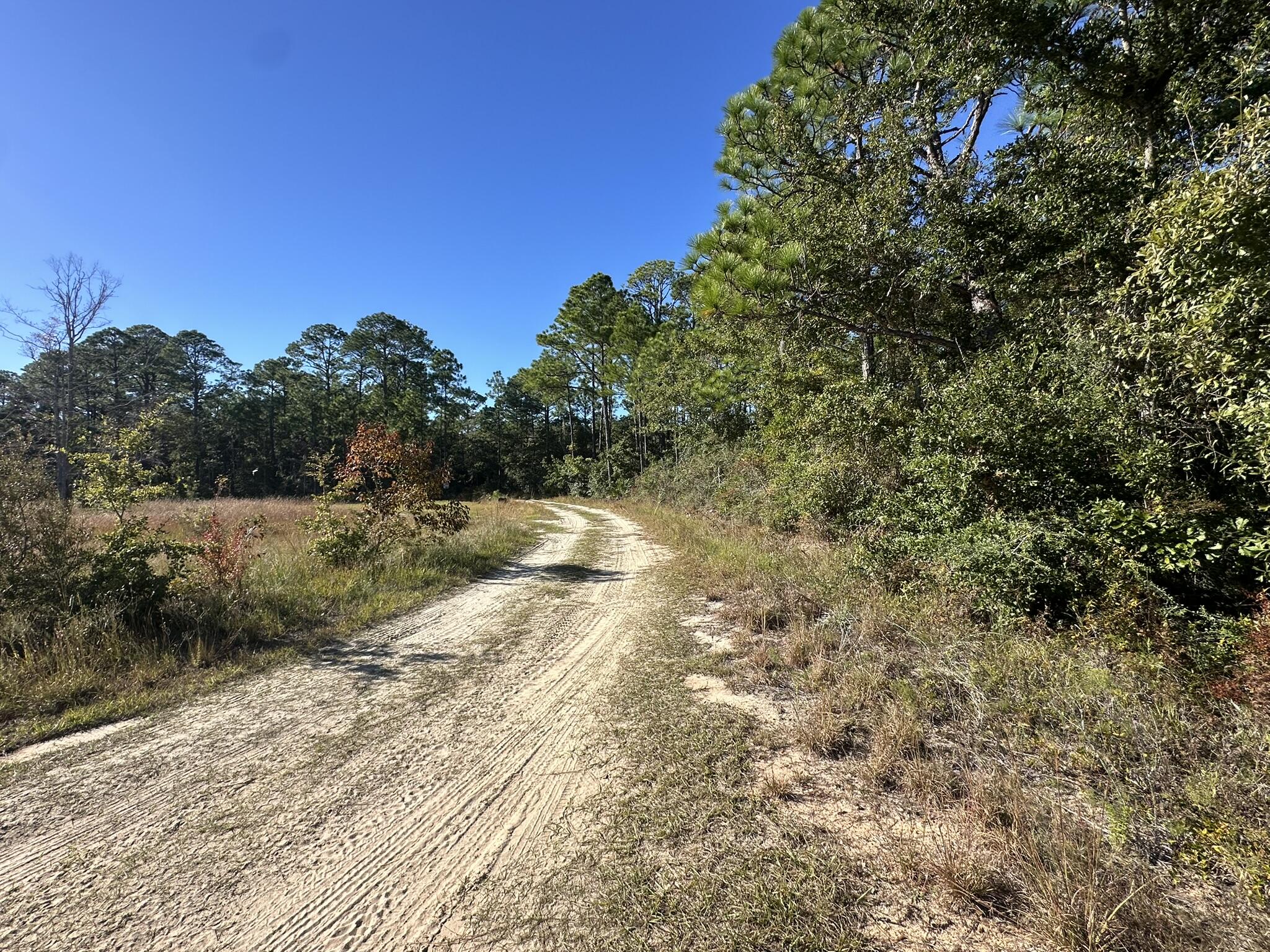 HARBOUR OAKS - Land