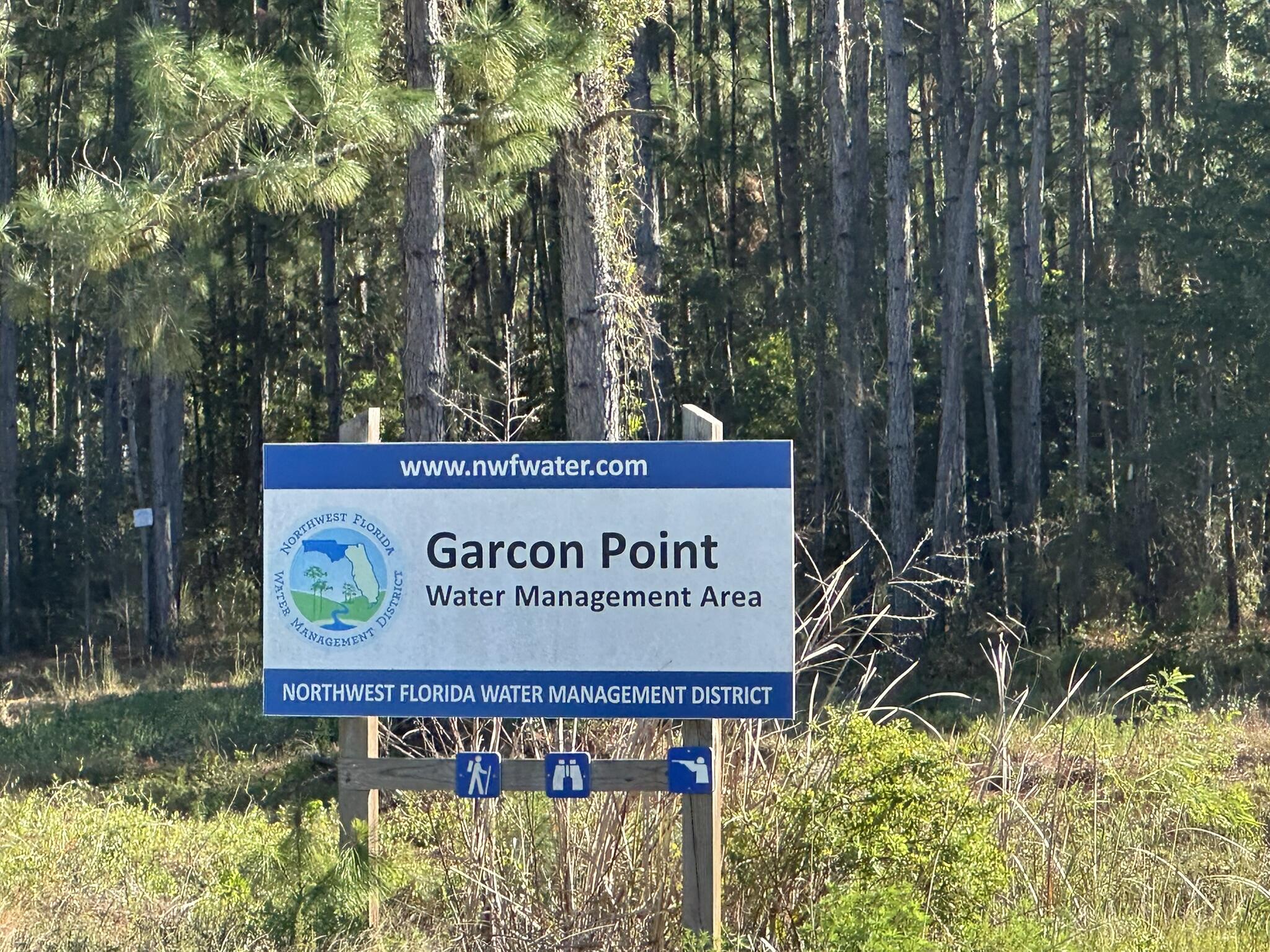 HARBOUR OAKS - Land