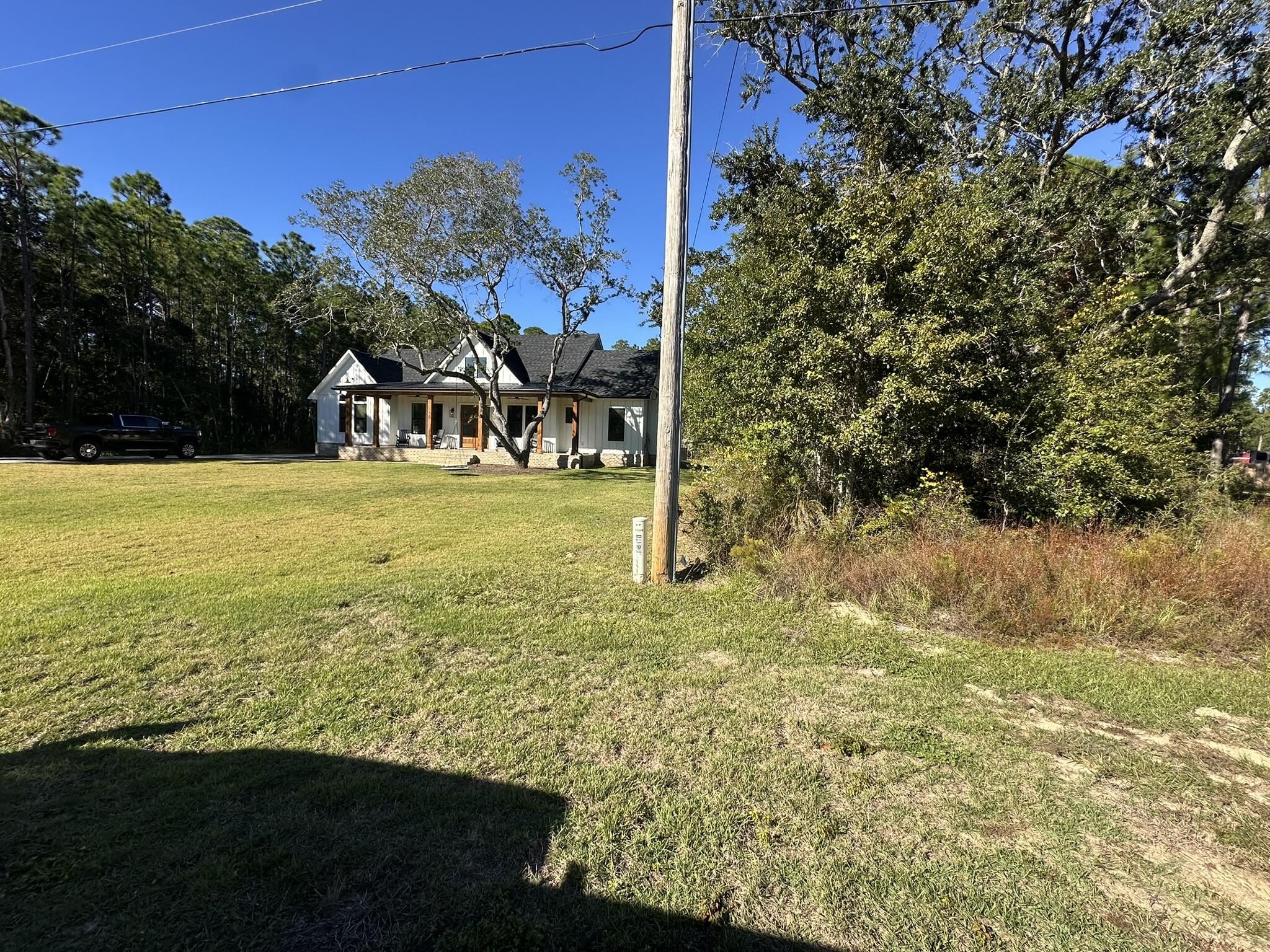 HARBOUR OAKS - Land