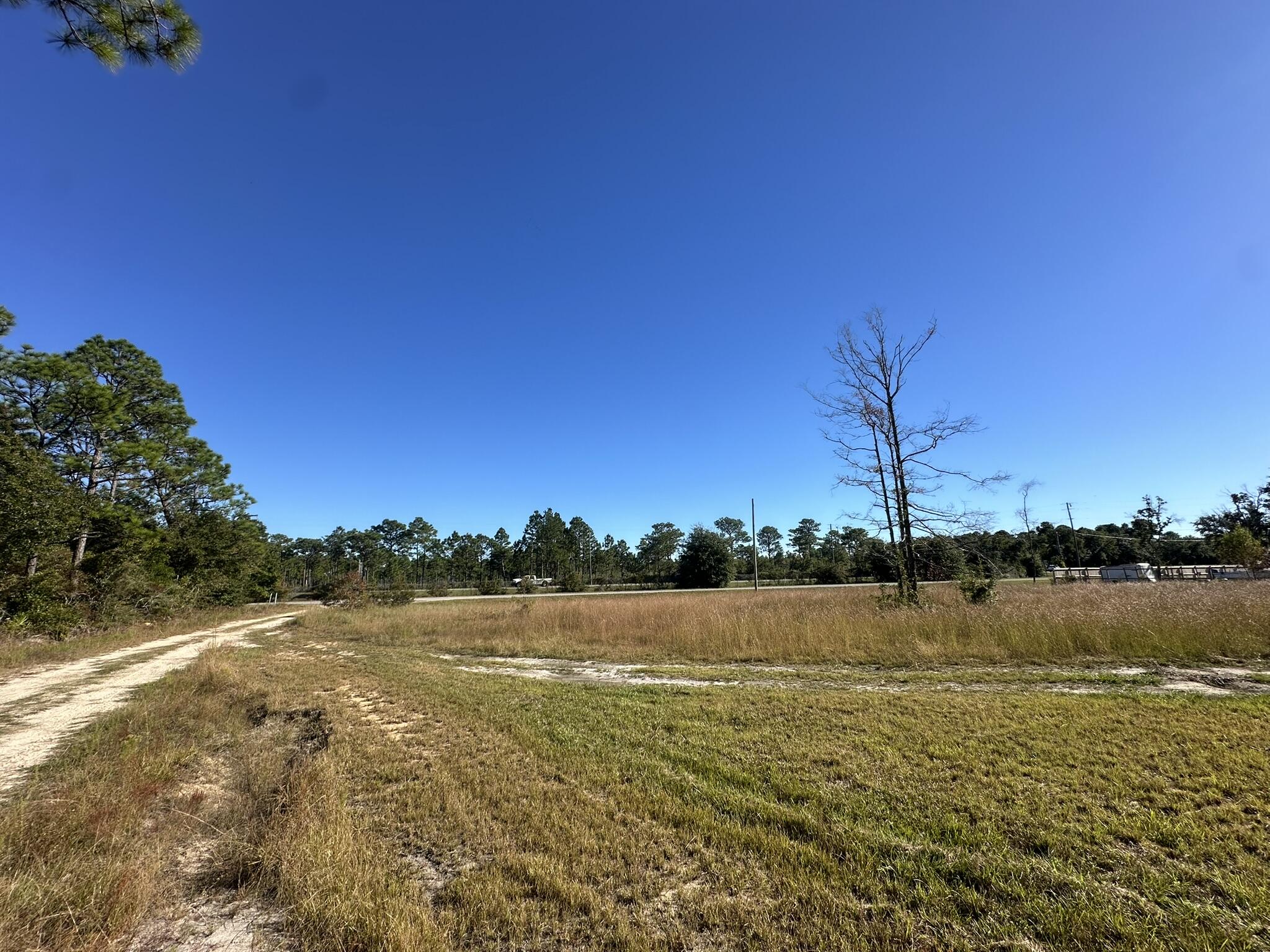HARBOUR OAKS - Land