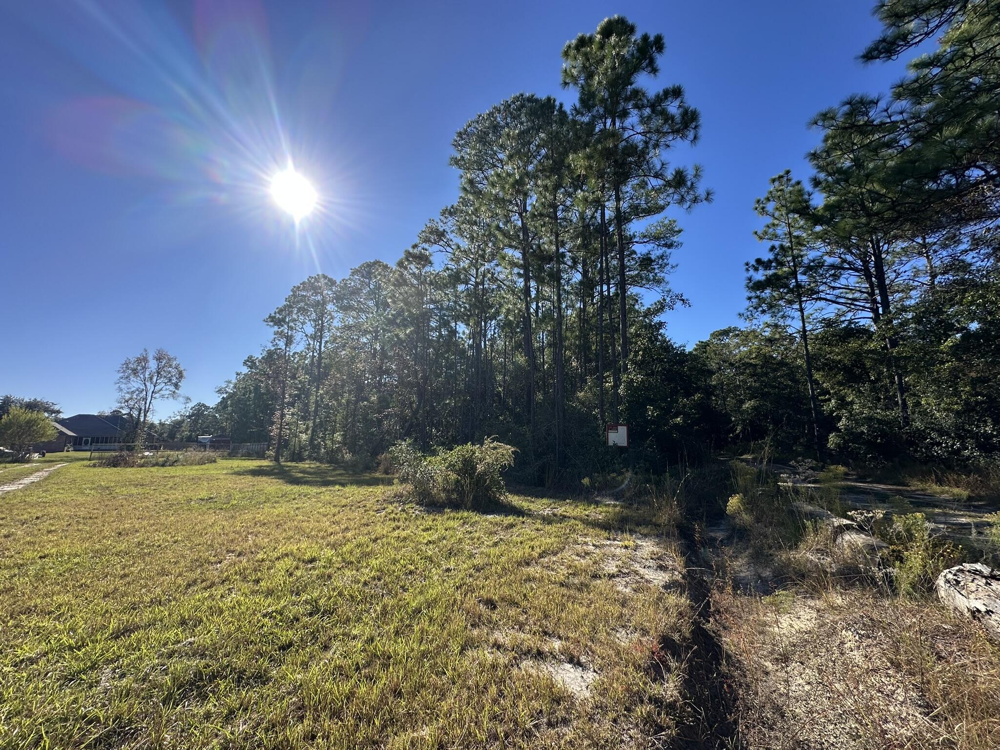 HARBOUR OAKS - Land