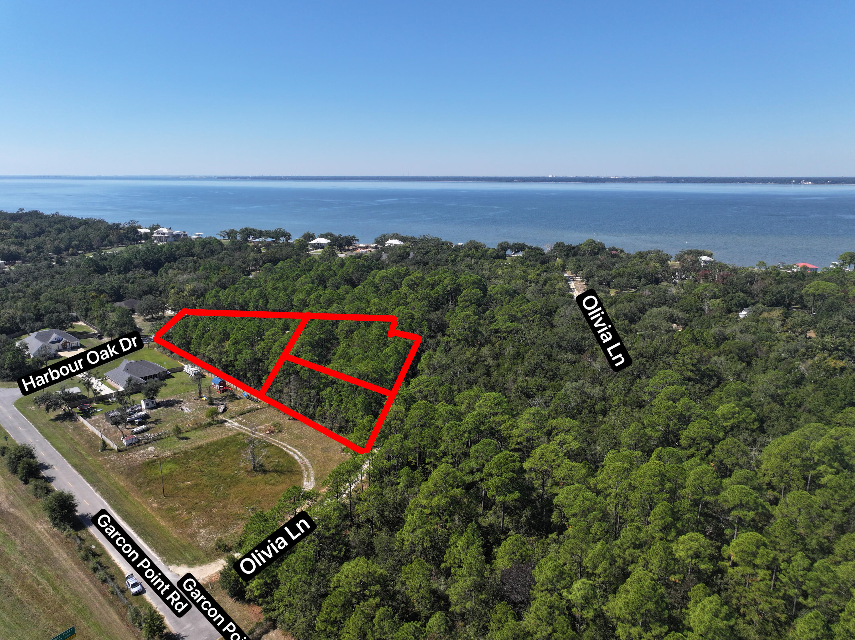 HARBOUR OAKS - Land