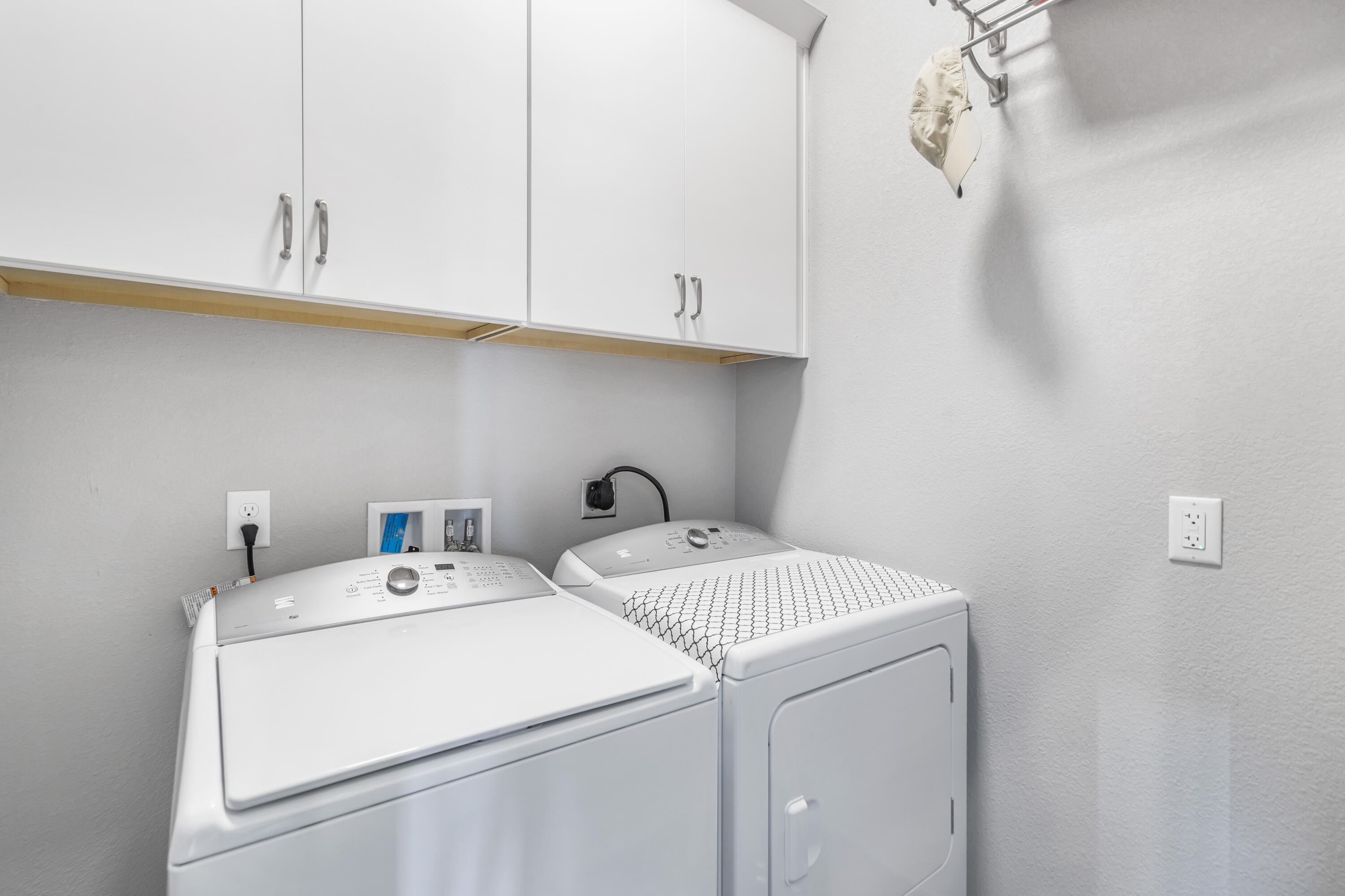 SAILMAKER COVE - Residential