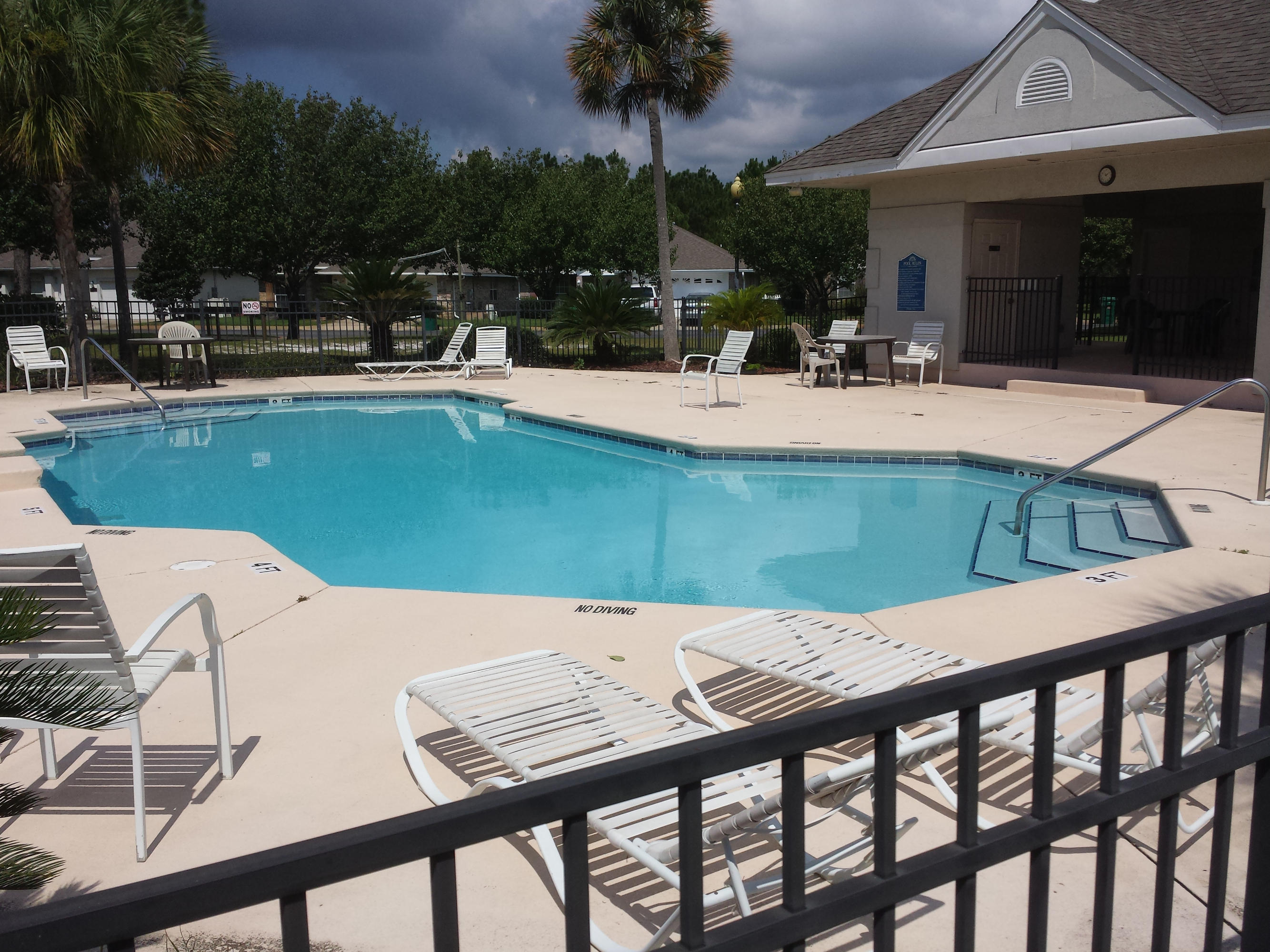PARKER'S LANDING - Residential Lease
