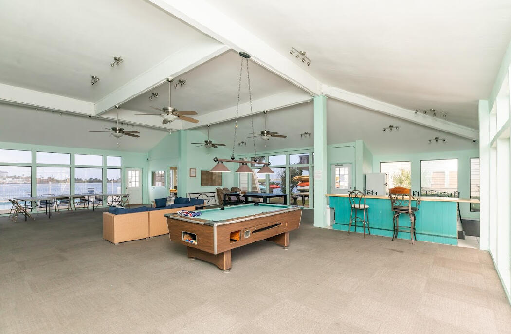 FOUNTAINHEAD COND - Residential Lease