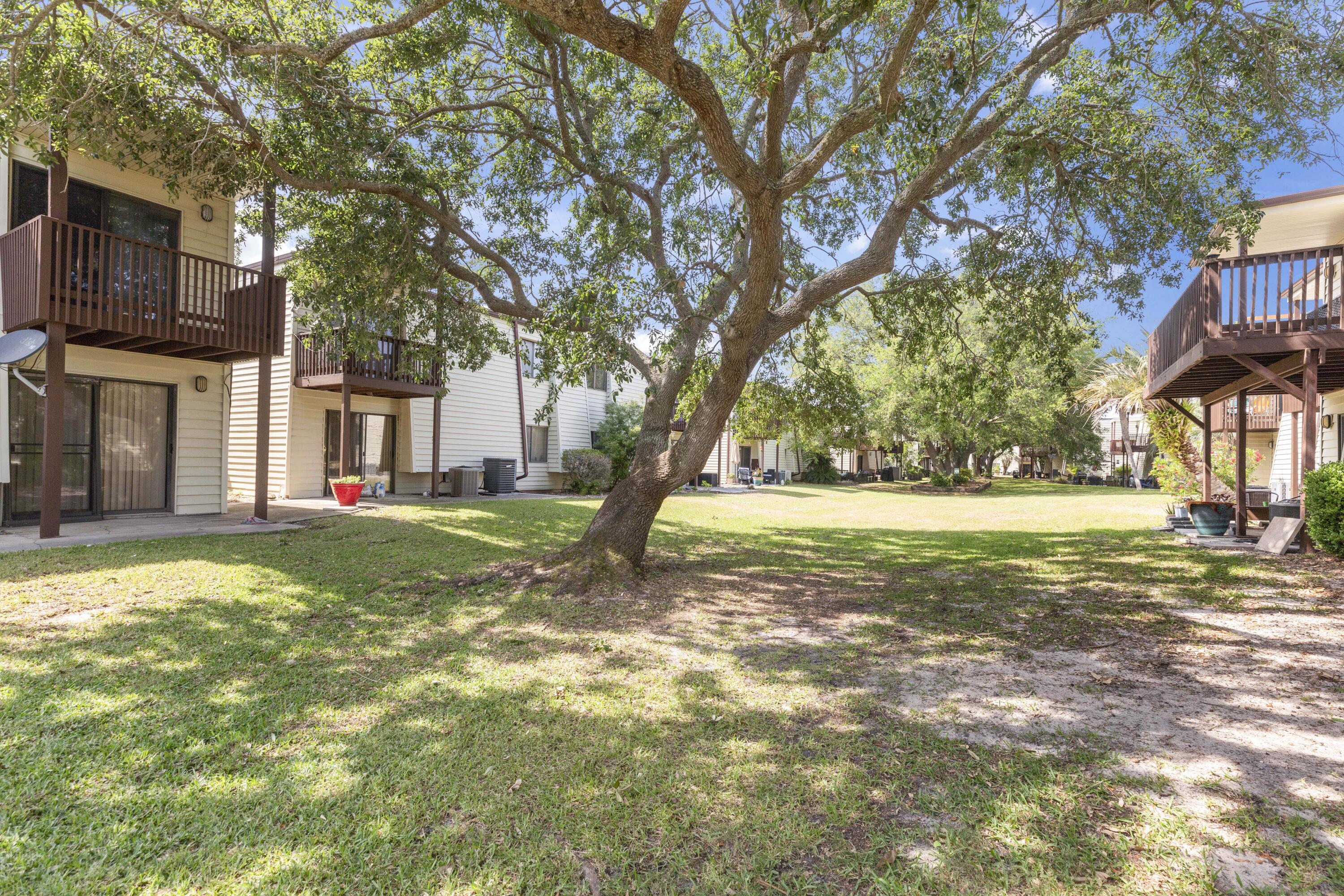 FOUNTAINHEAD COND - Residential Lease