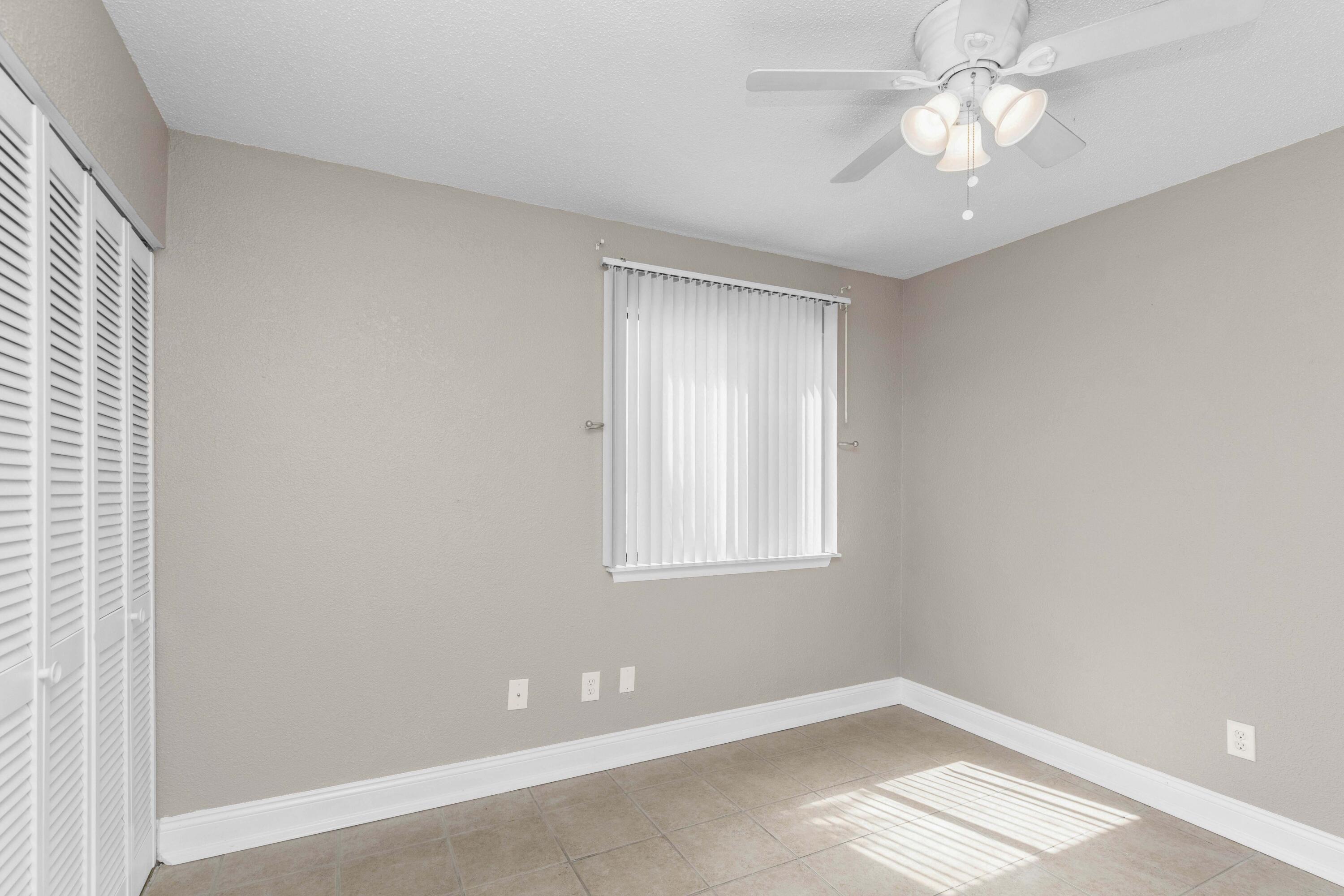 FOUNTAINHEAD COND - Residential Lease