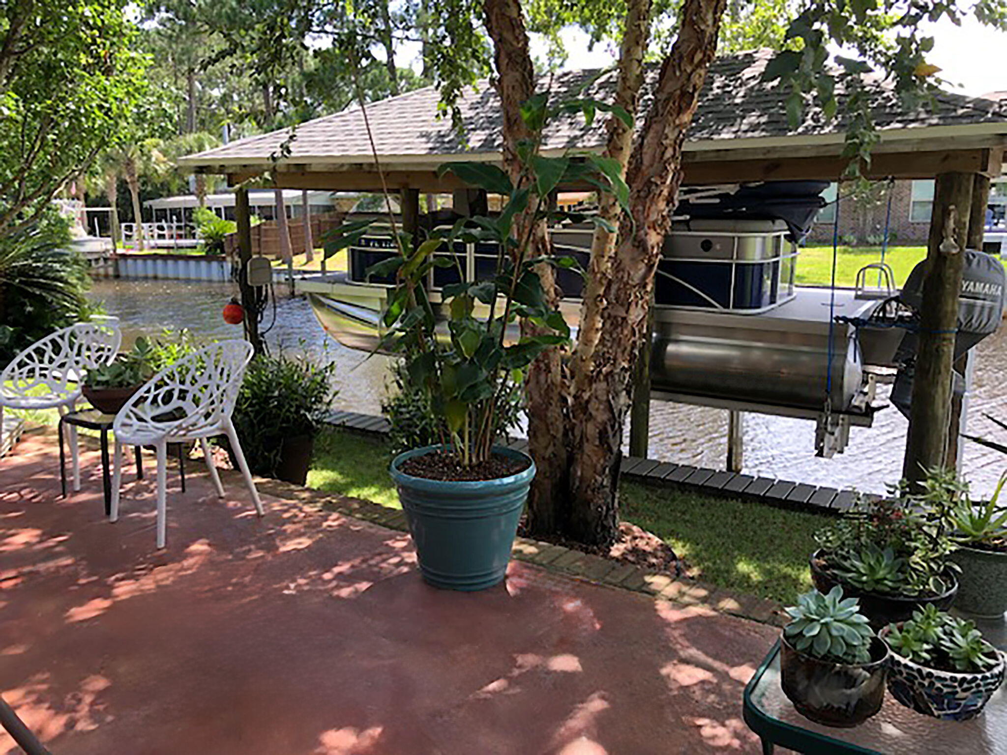 POLYNESIAN ISLANDS - Residential