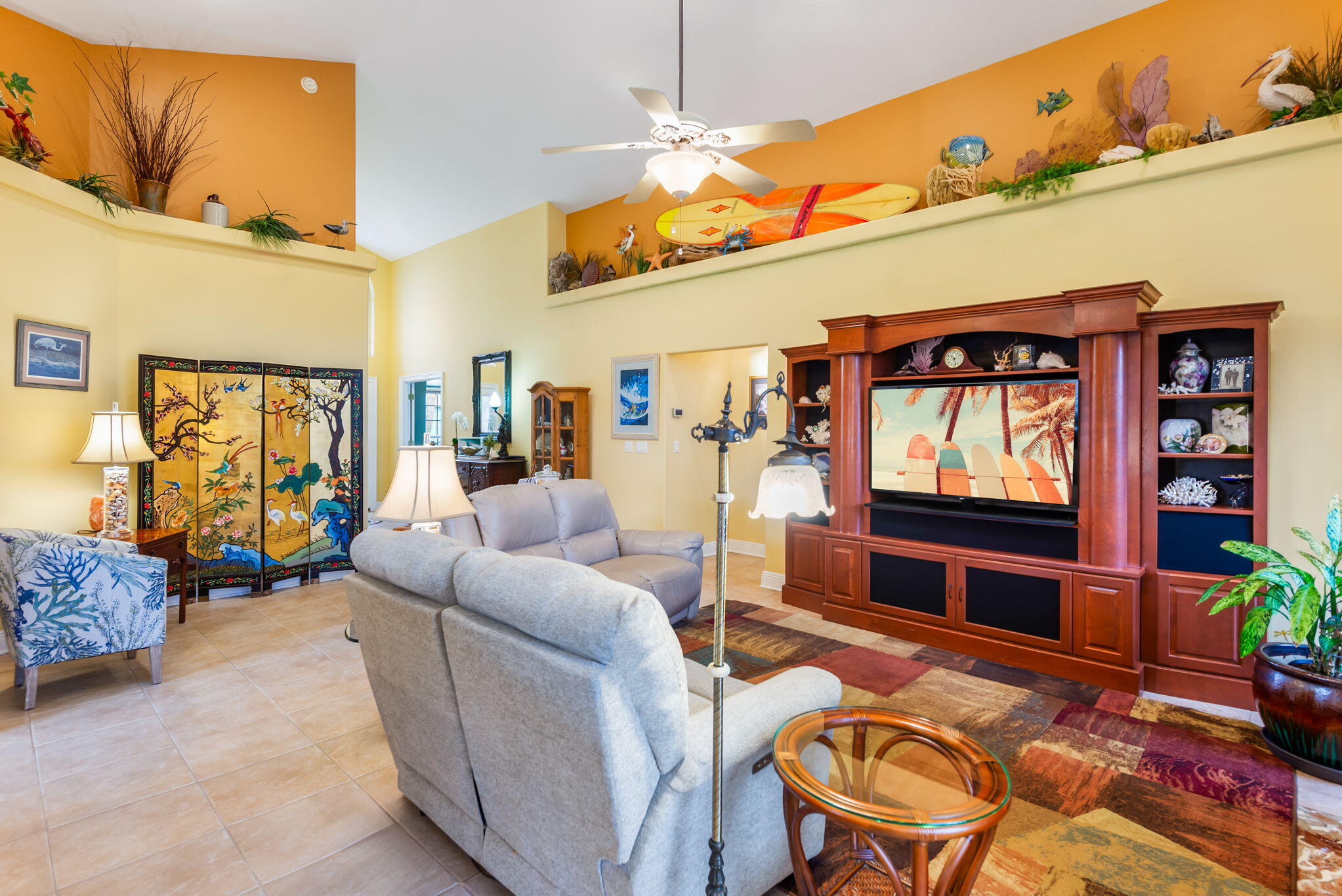 POLYNESIAN ISLANDS - Residential