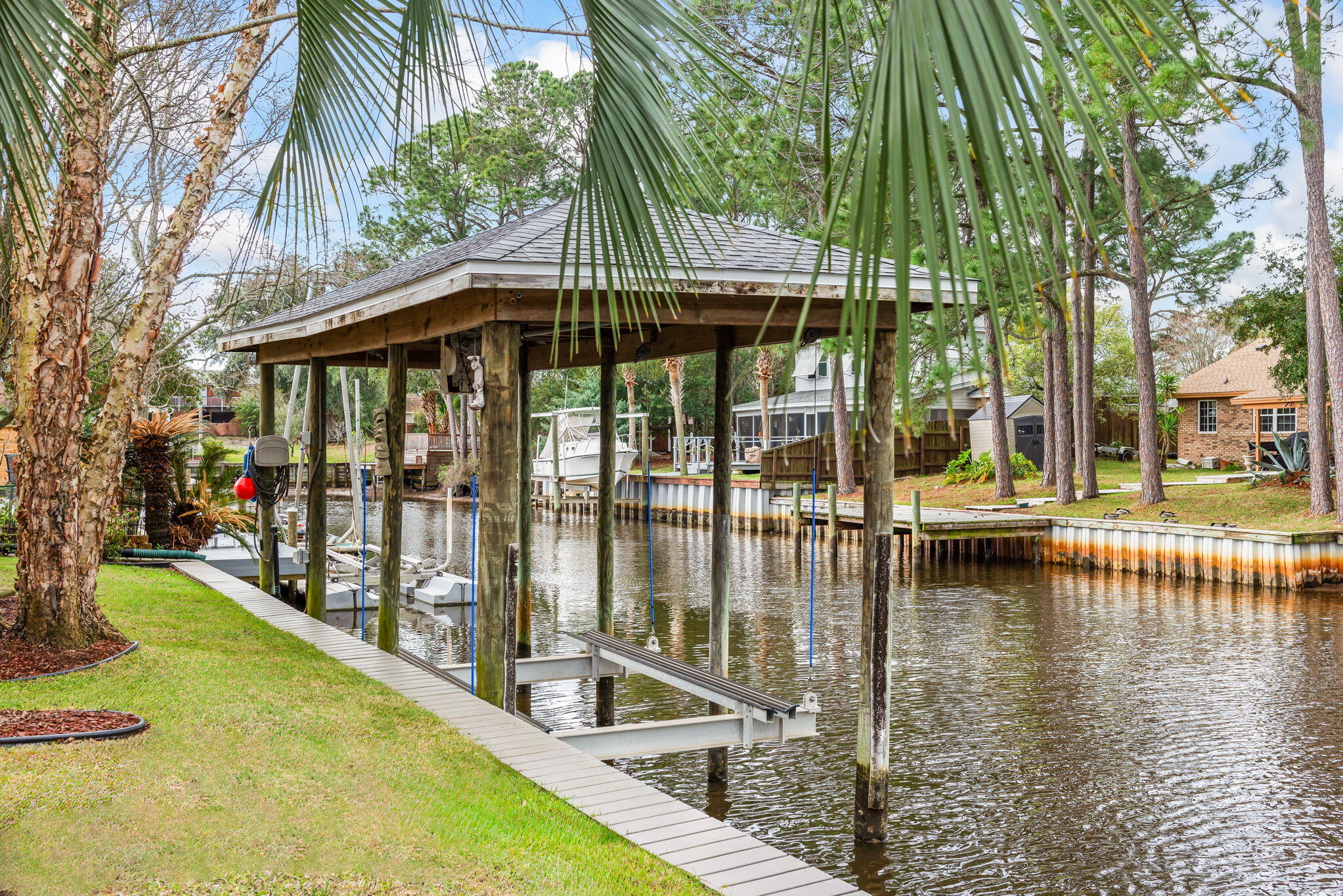 POLYNESIAN ISLANDS - Residential