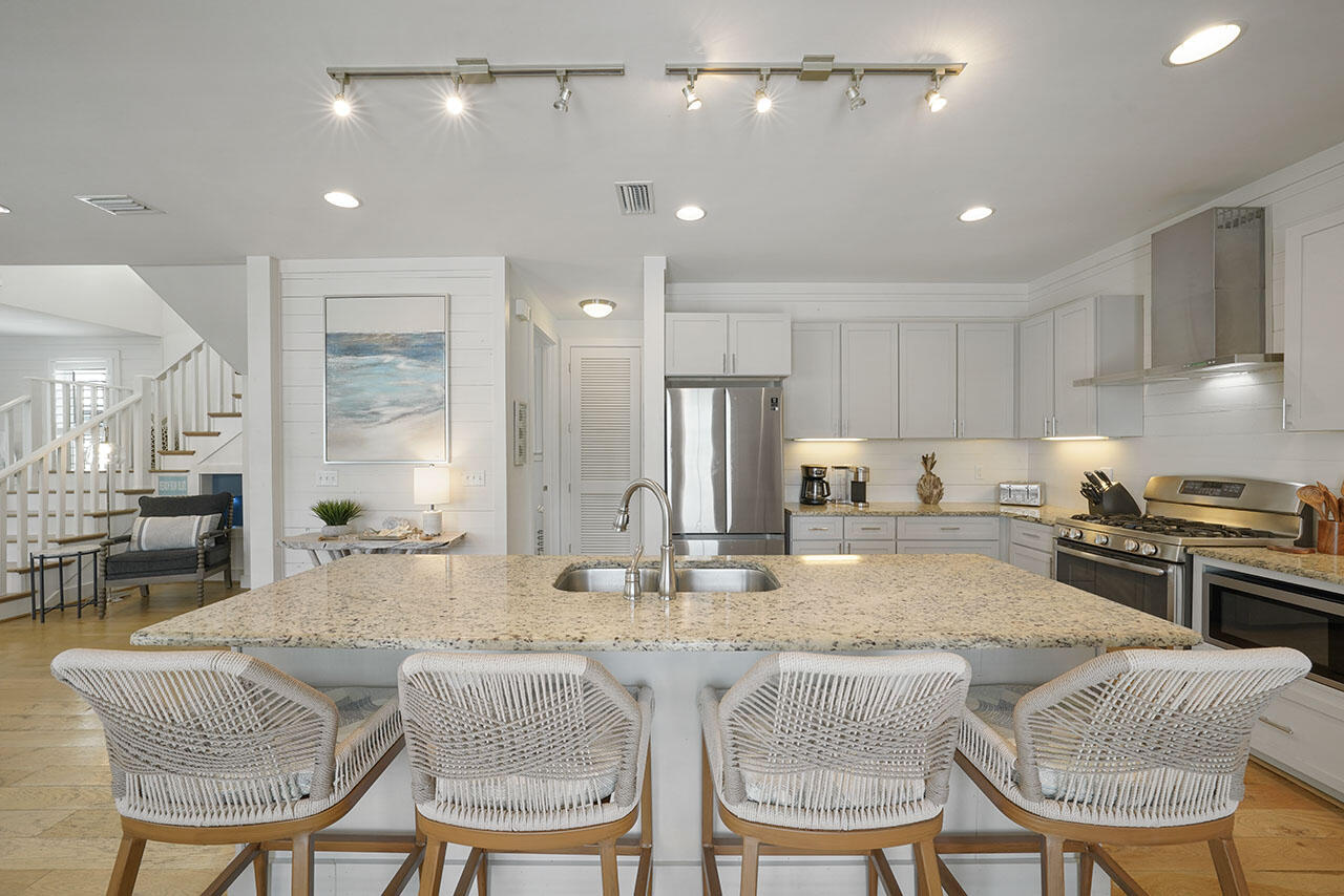BEACH HIGHLAND 1ST ADD - Residential
