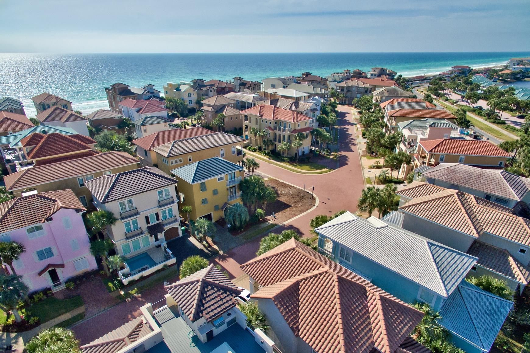 DESTINY BY THE SEA - Residential