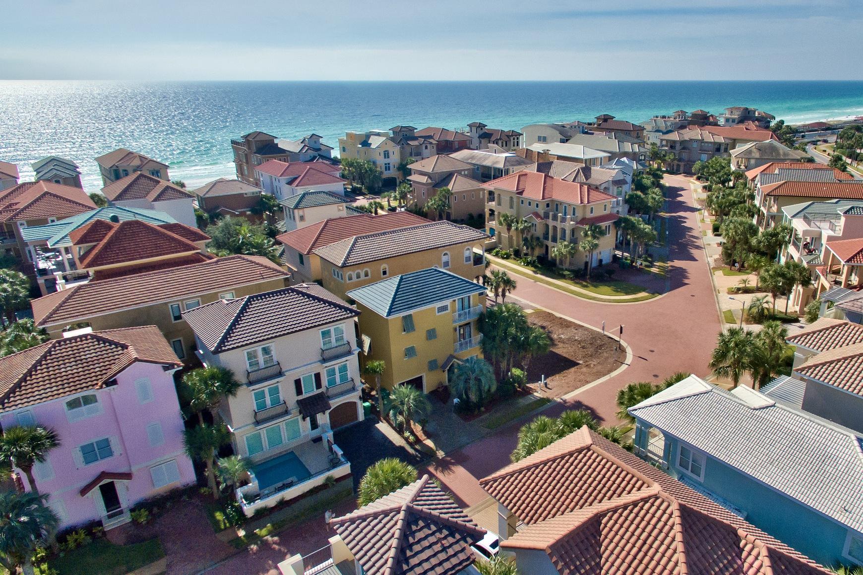 DESTINY BY THE SEA - Residential