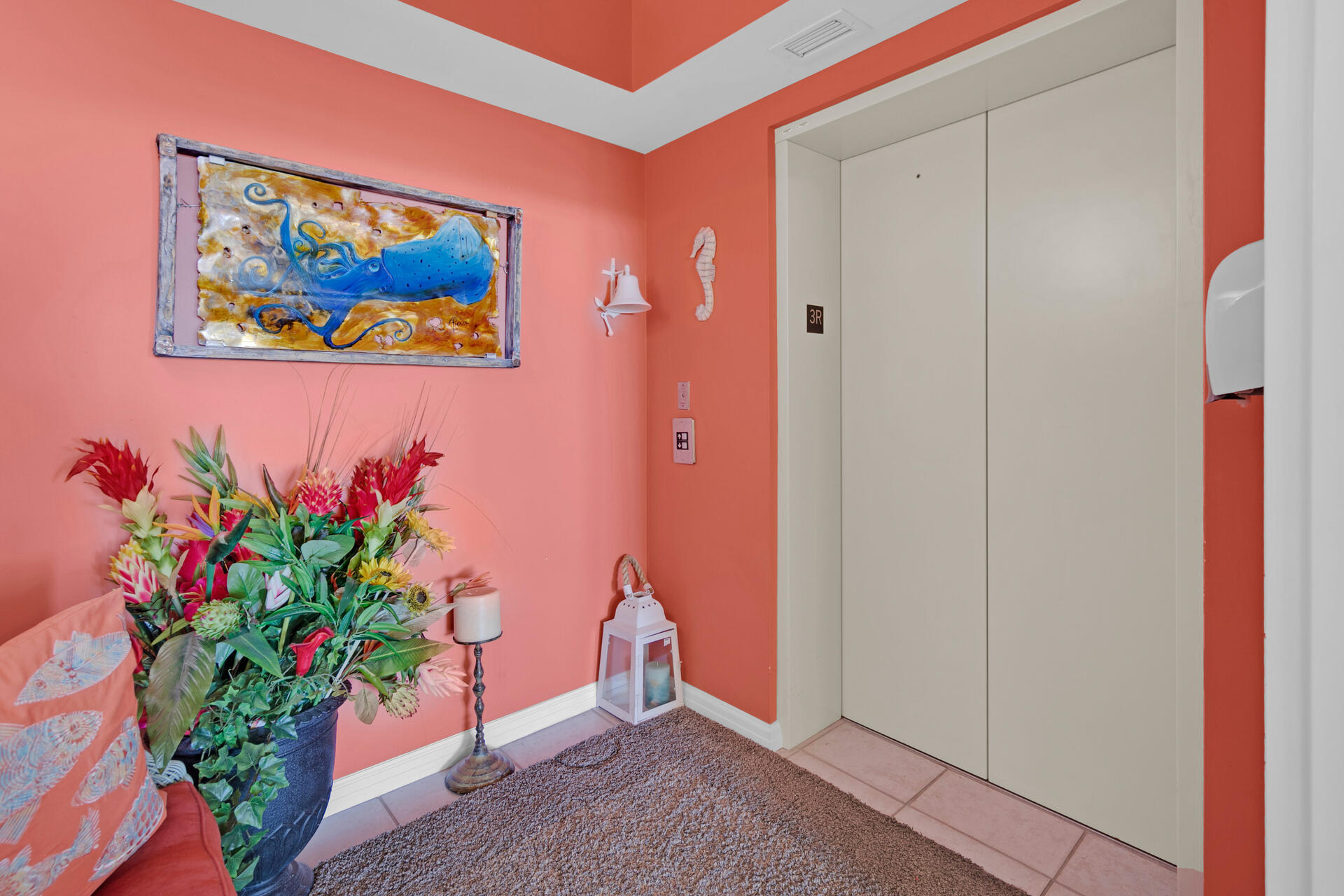 ST. MAARTEN AT SILVER SHELLS - Residential