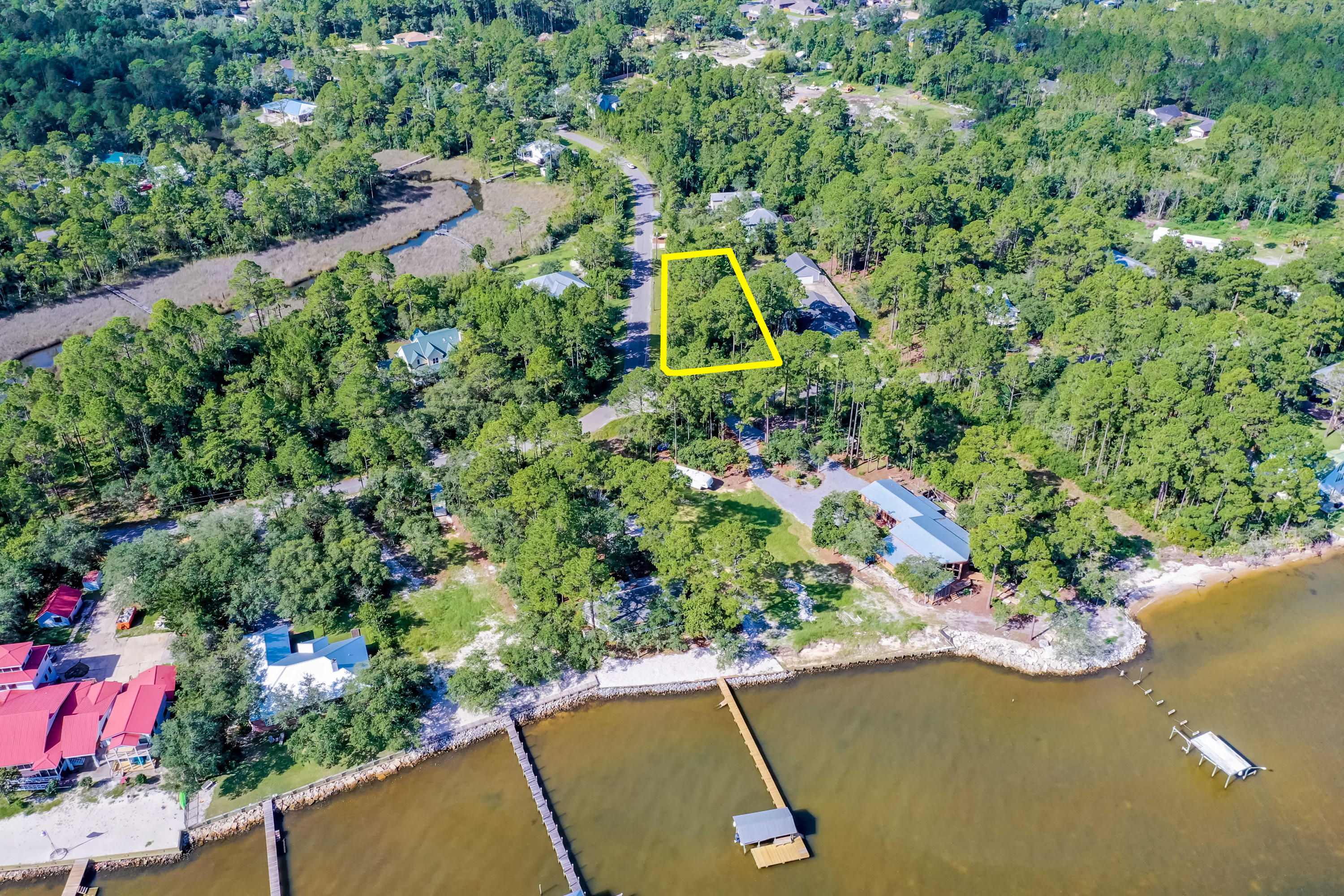 BAY PINE SHORES - Land
