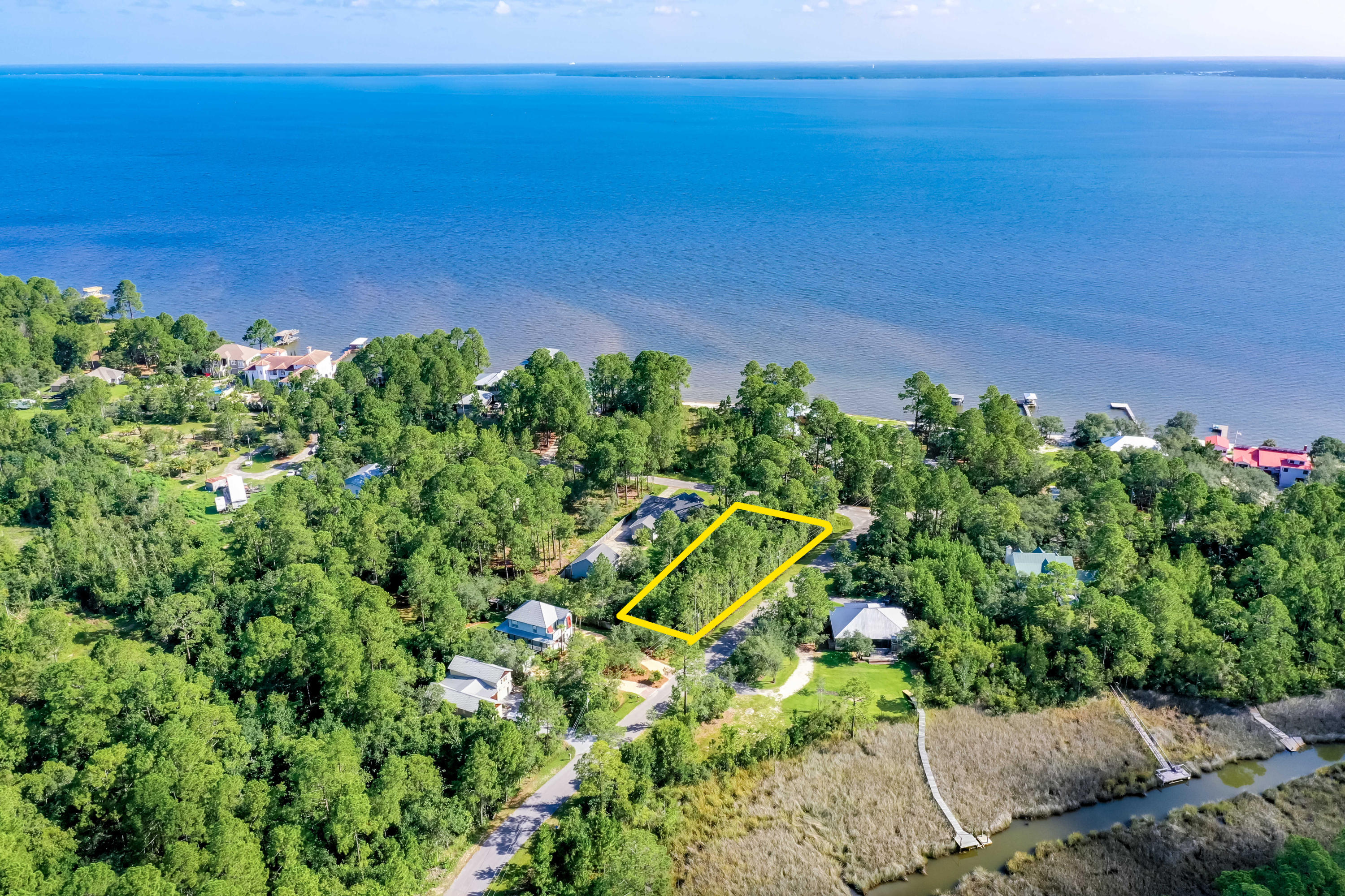 BAY PINE SHORES - Land