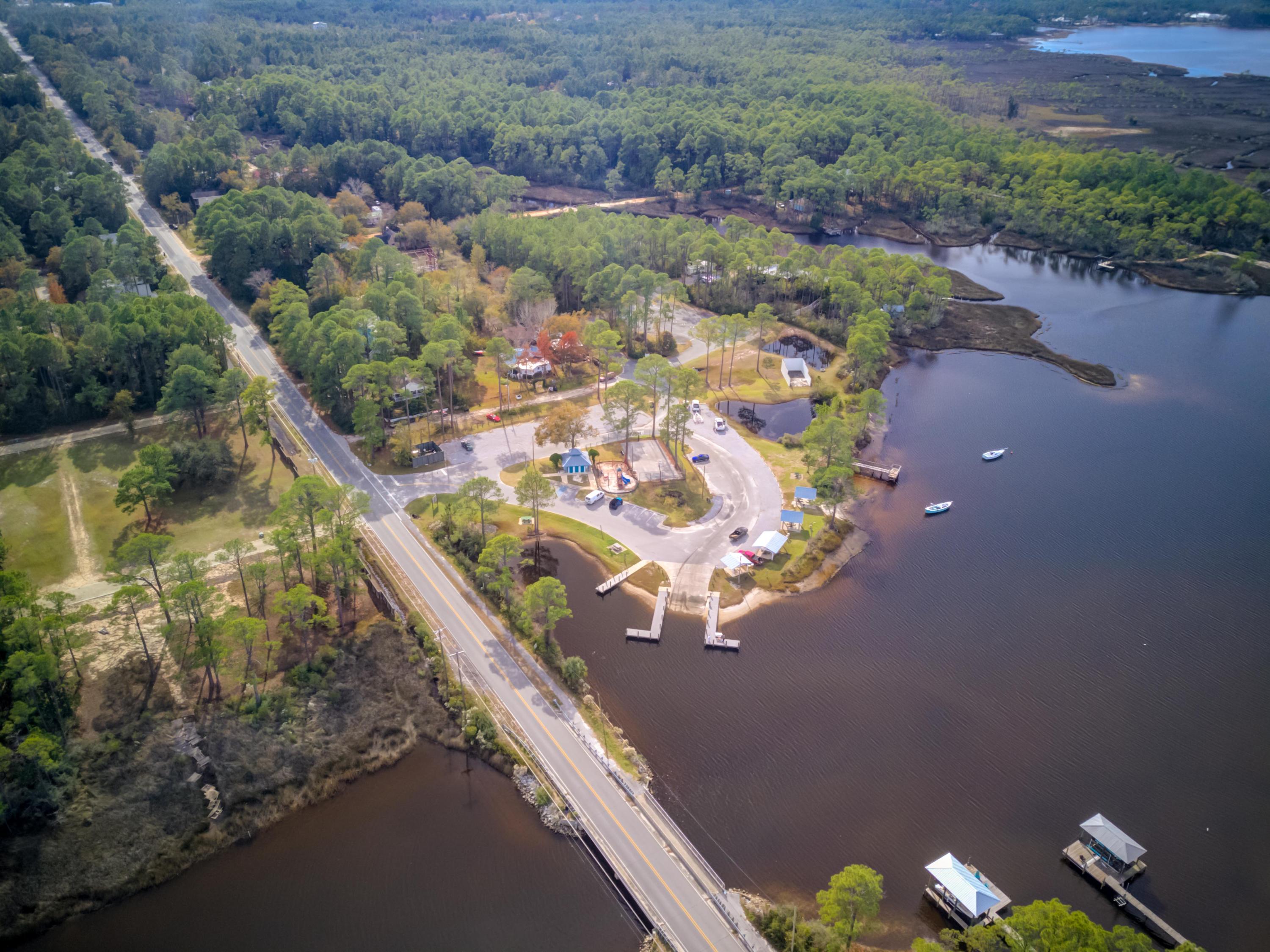 BAY PINE SHORES - Land