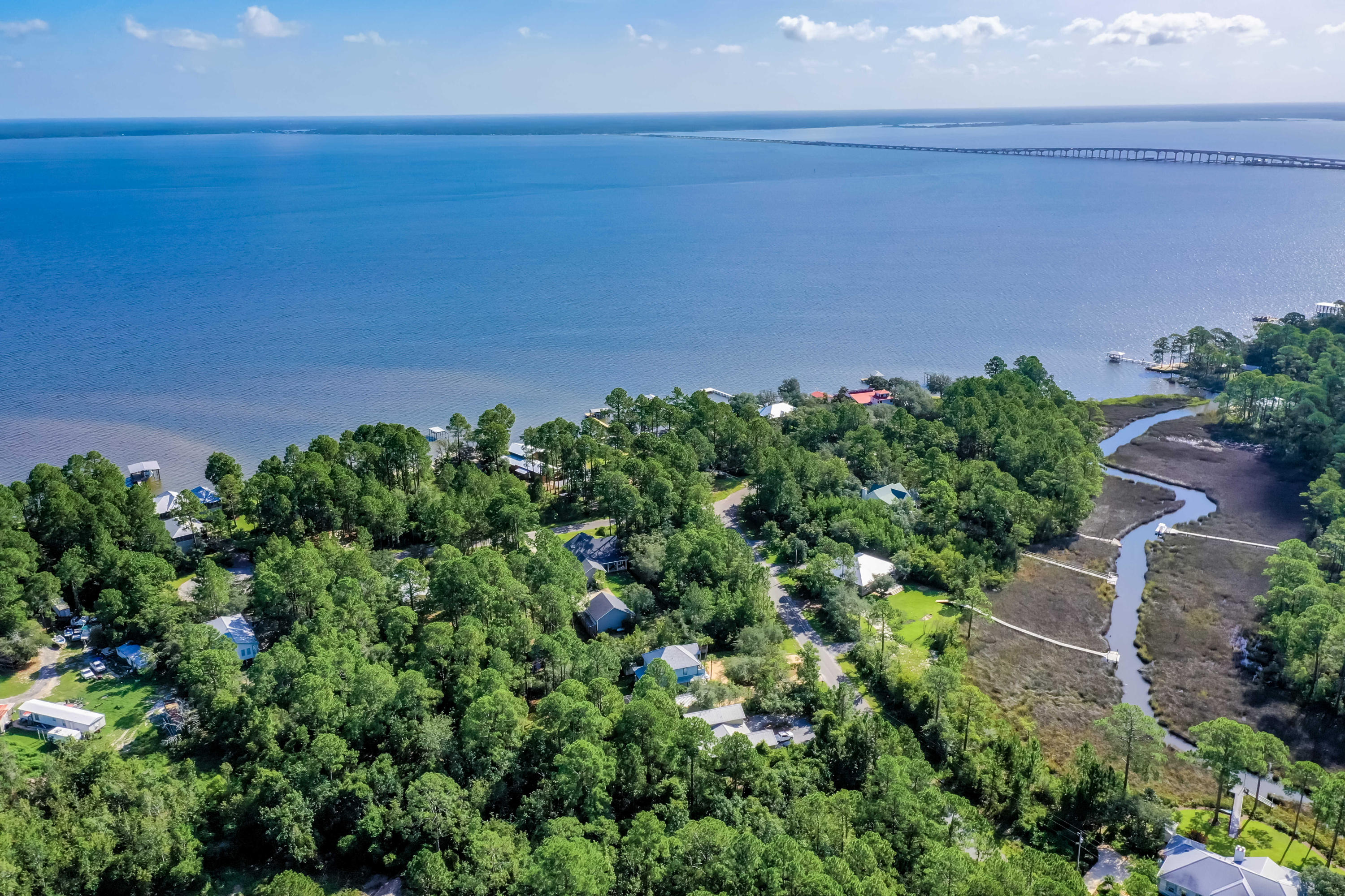 BAY PINE SHORES - Land