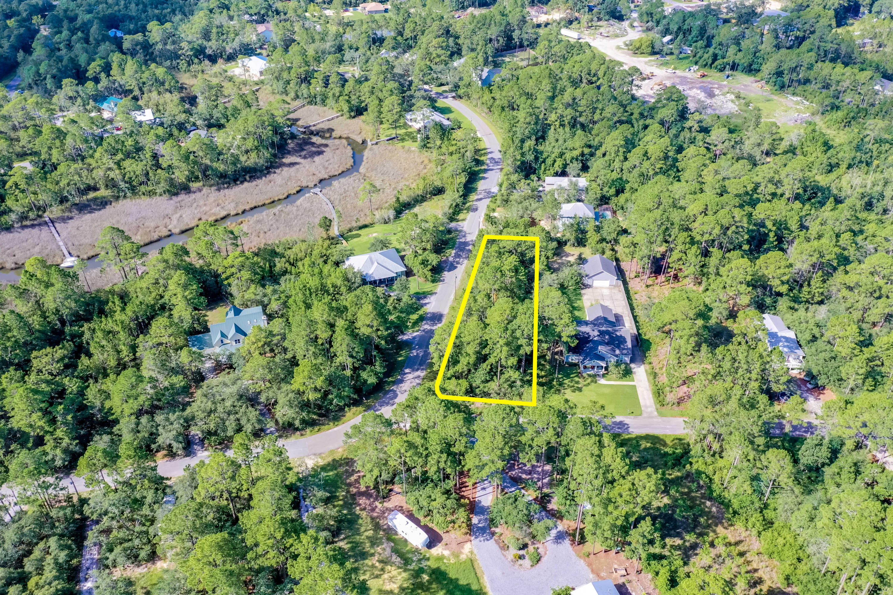 BAY PINE SHORES - Land