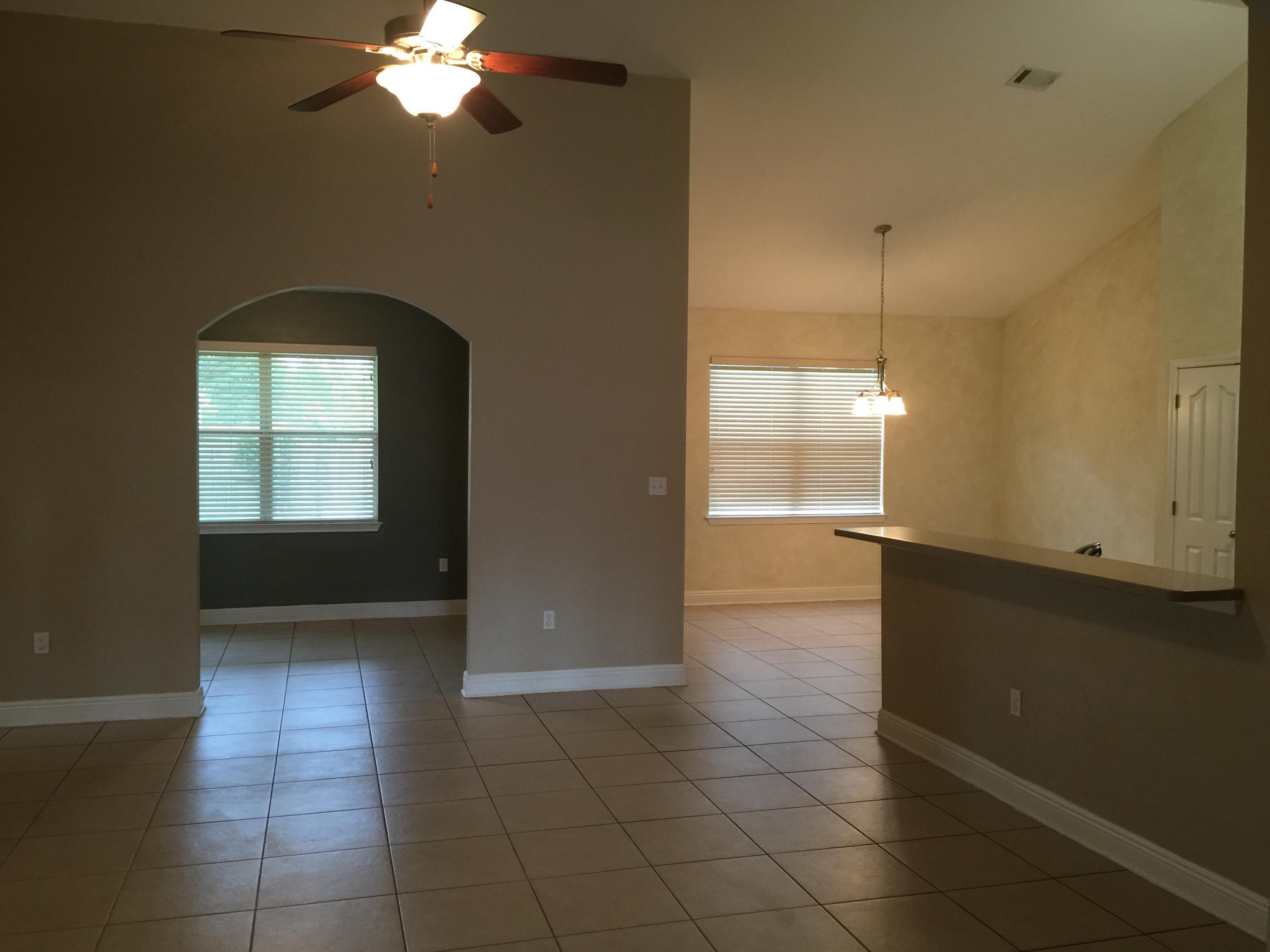 ROLLING RIDGE S/D - Residential Lease