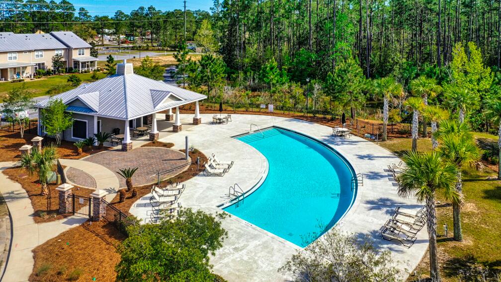 THE VERANDAS AT FREEPORT - Residential Lease