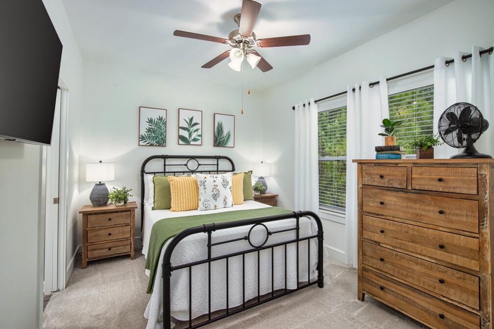 THE VERANDAS AT FREEPORT - Residential Lease