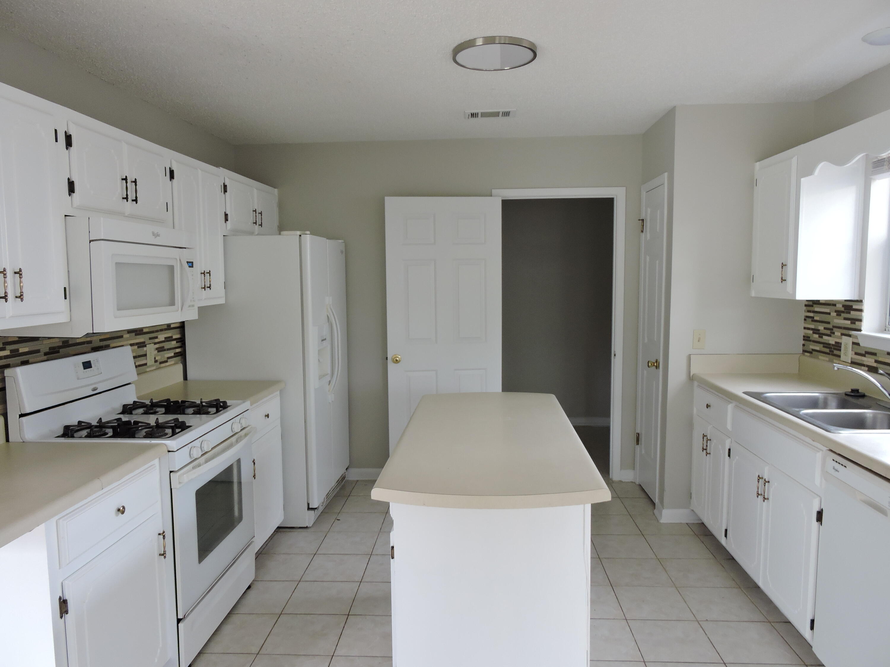 BEAVER CREEK PH 1 - Residential Lease